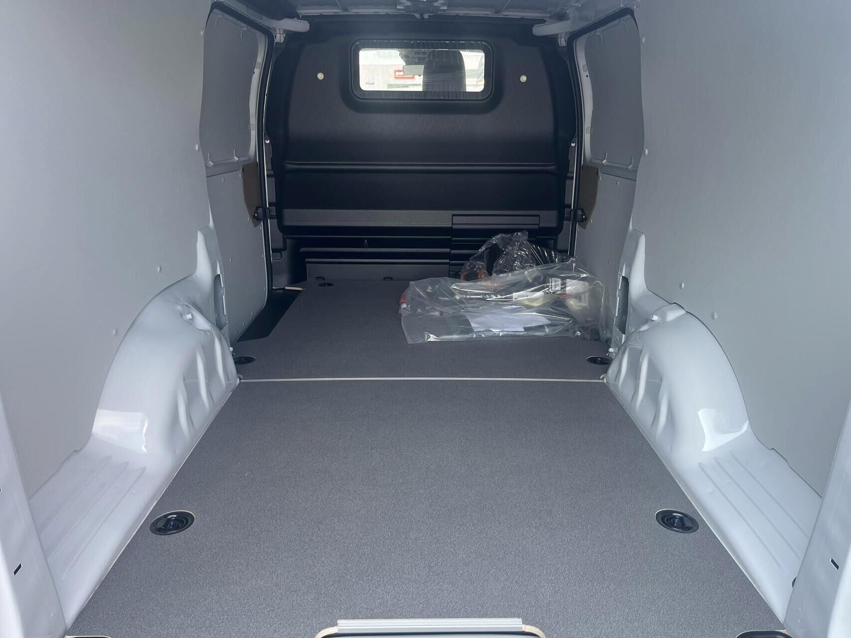 Billede af Toyota Proace 75 kWh (136hk) Long/To skydedør aut. gear Comfort Master