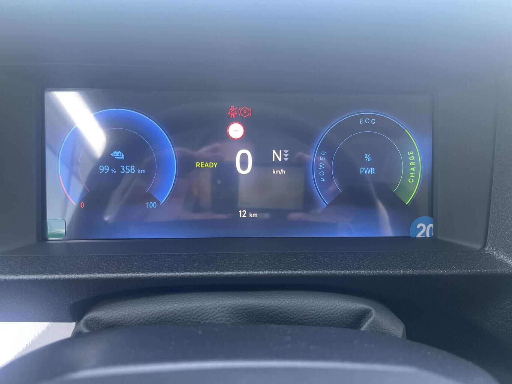 Billede af Toyota Proace 75 kWh (136hk) Long/To skydedør aut. gear Comfort Master