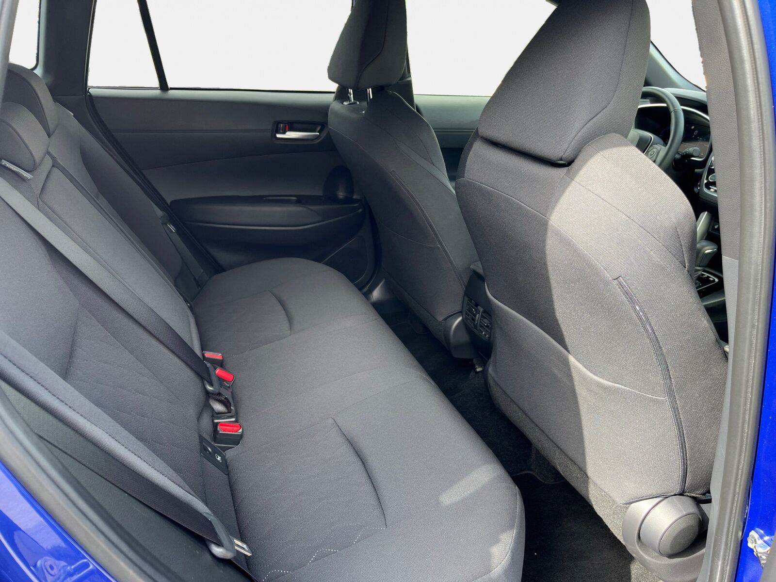 Billede af Toyota Corolla Cross 1,8 Hybrid Style Comfort 140HK 5d Aut.