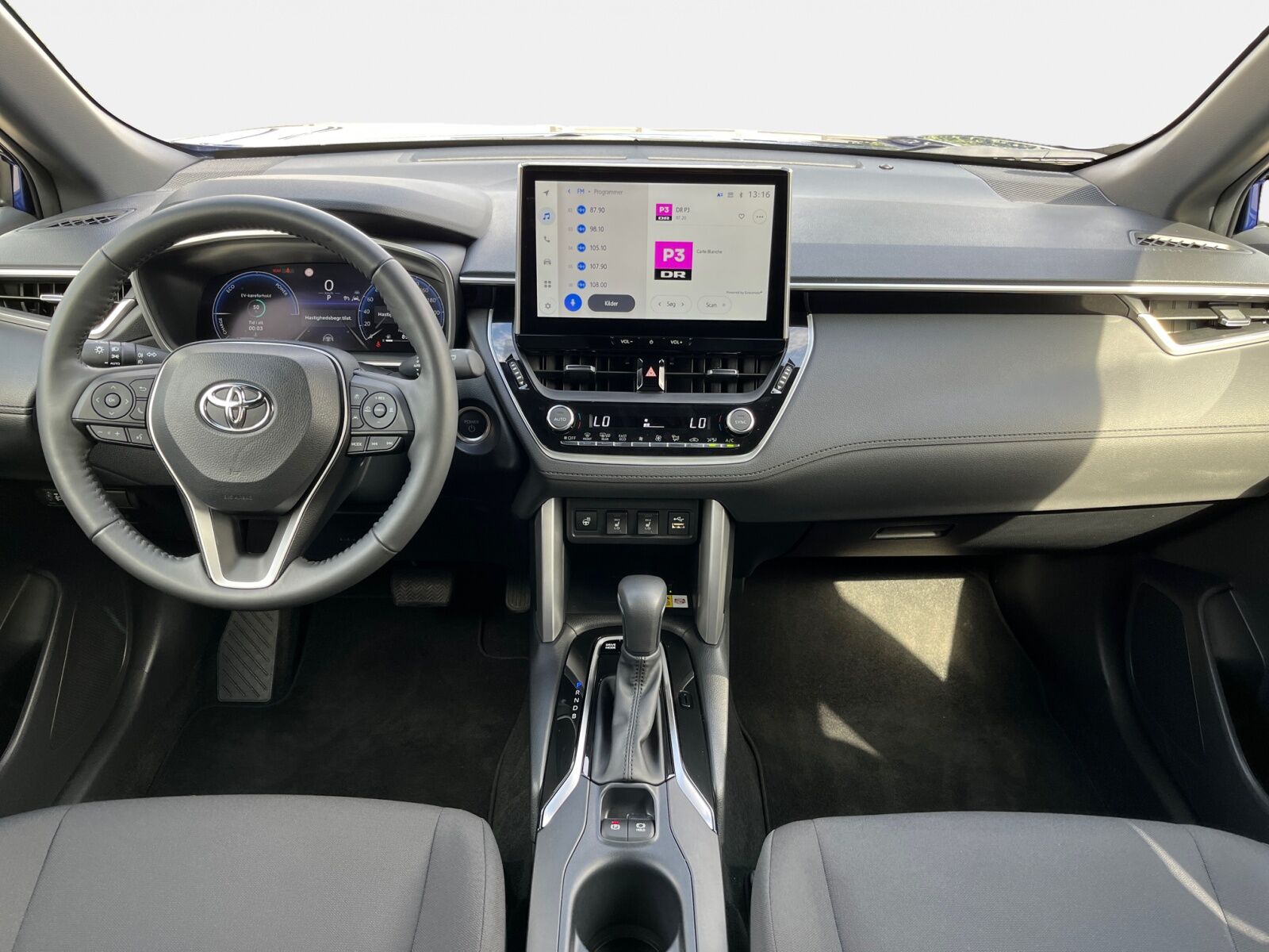 Billede af Toyota Corolla Cross 1,8 Hybrid Style Comfort 140HK 5d Aut.