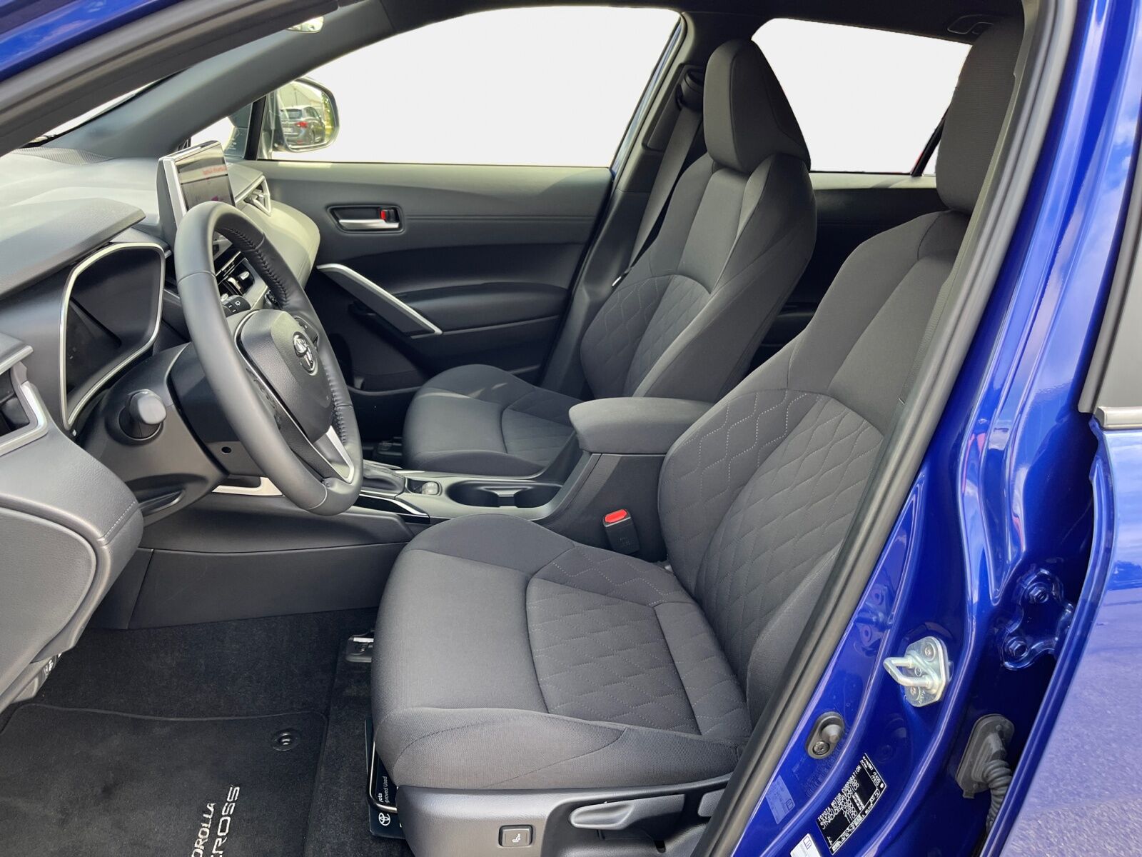 Billede af Toyota Corolla Cross 1,8 Hybrid Style Comfort 140HK 5d Aut.