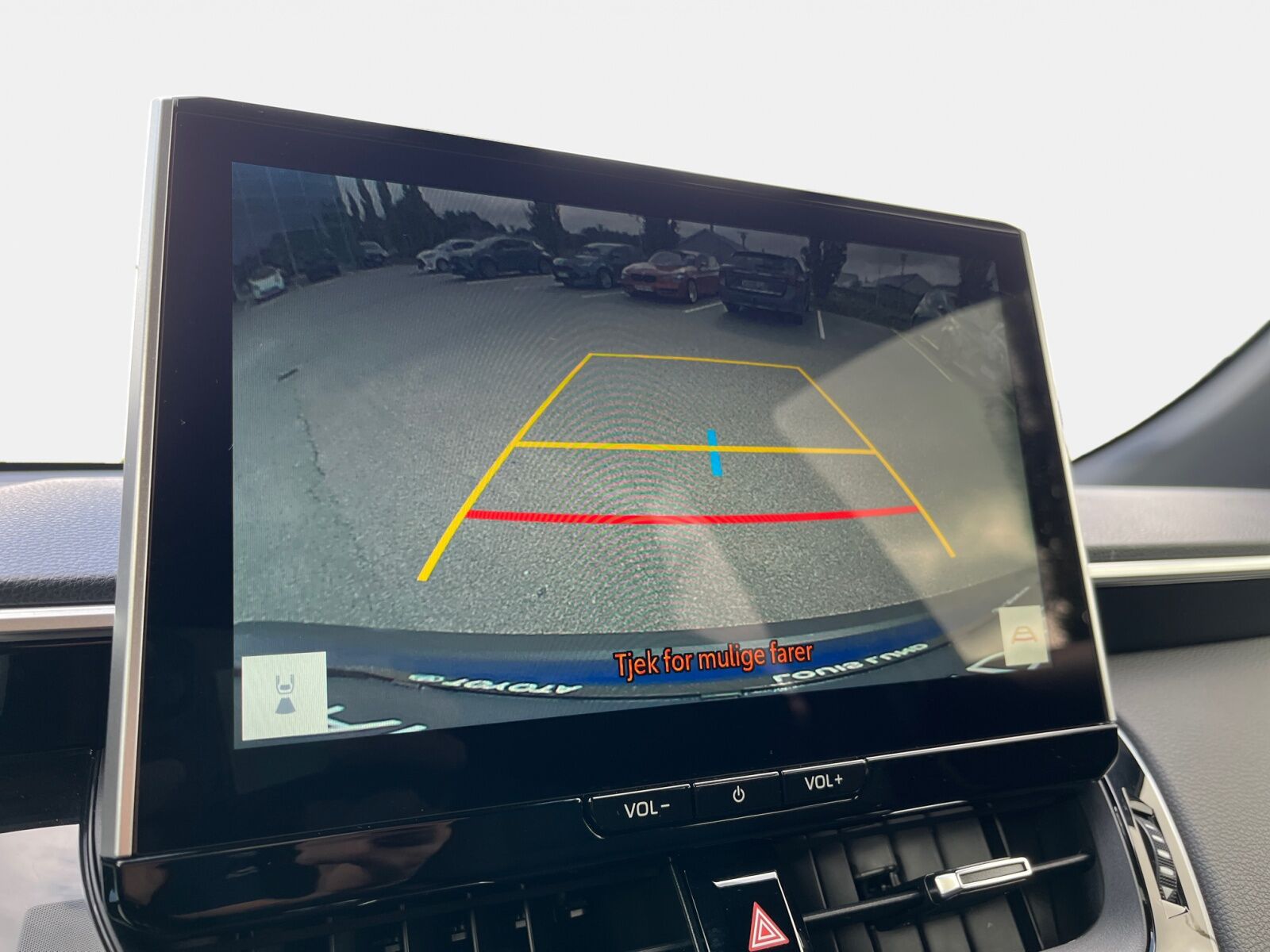 Billede af Toyota Corolla Cross 1,8 Hybrid Style Comfort 140HK 5d Aut.