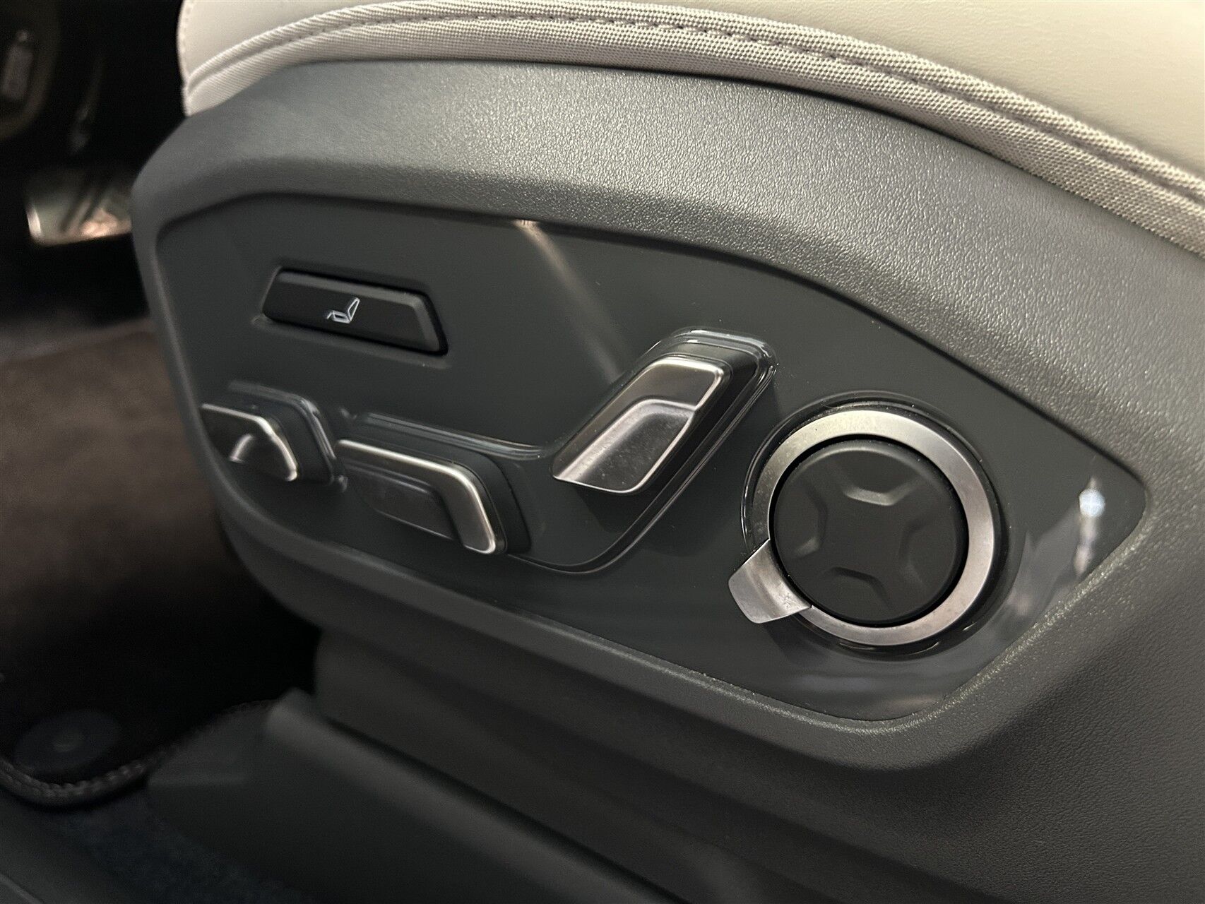 Billede af Kia EV9 EL Long Range Performance GT-Line AWD 384HK 5d Aut.