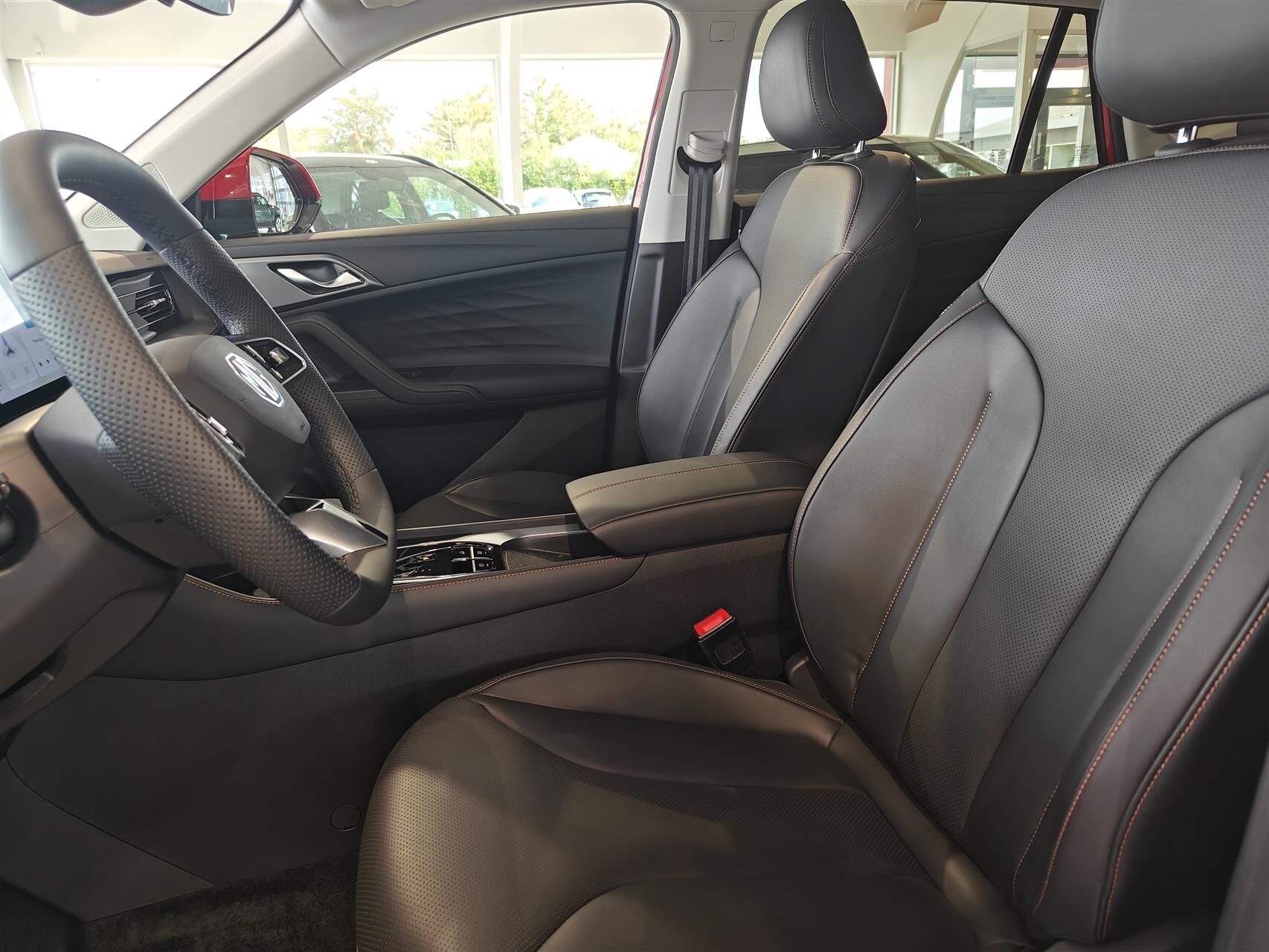 Billede af MG HS 1,5 T GDI  Plugin-hybrid Luxury 272HK 5d Aut.
