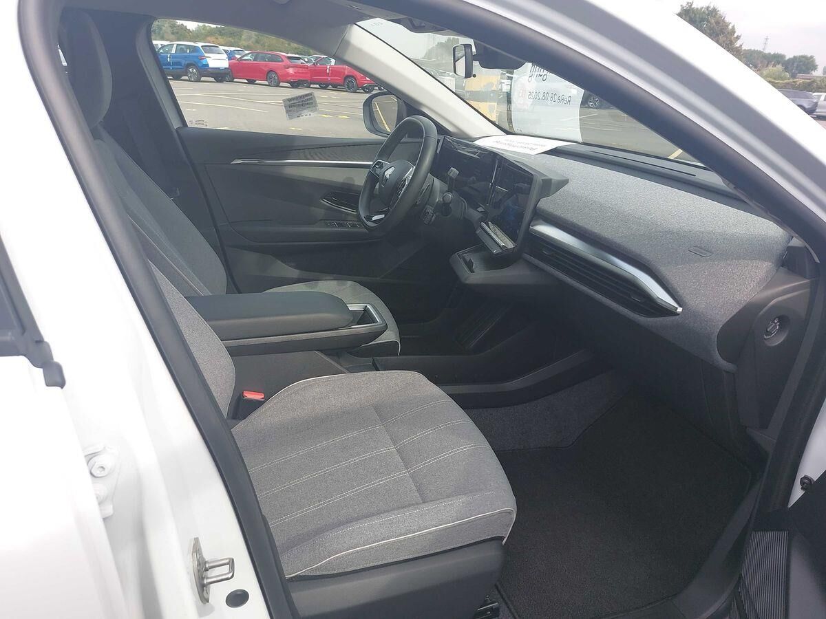 Billede af Renault Mégane E-TECH Equilibre 220HK 5d Aut.
