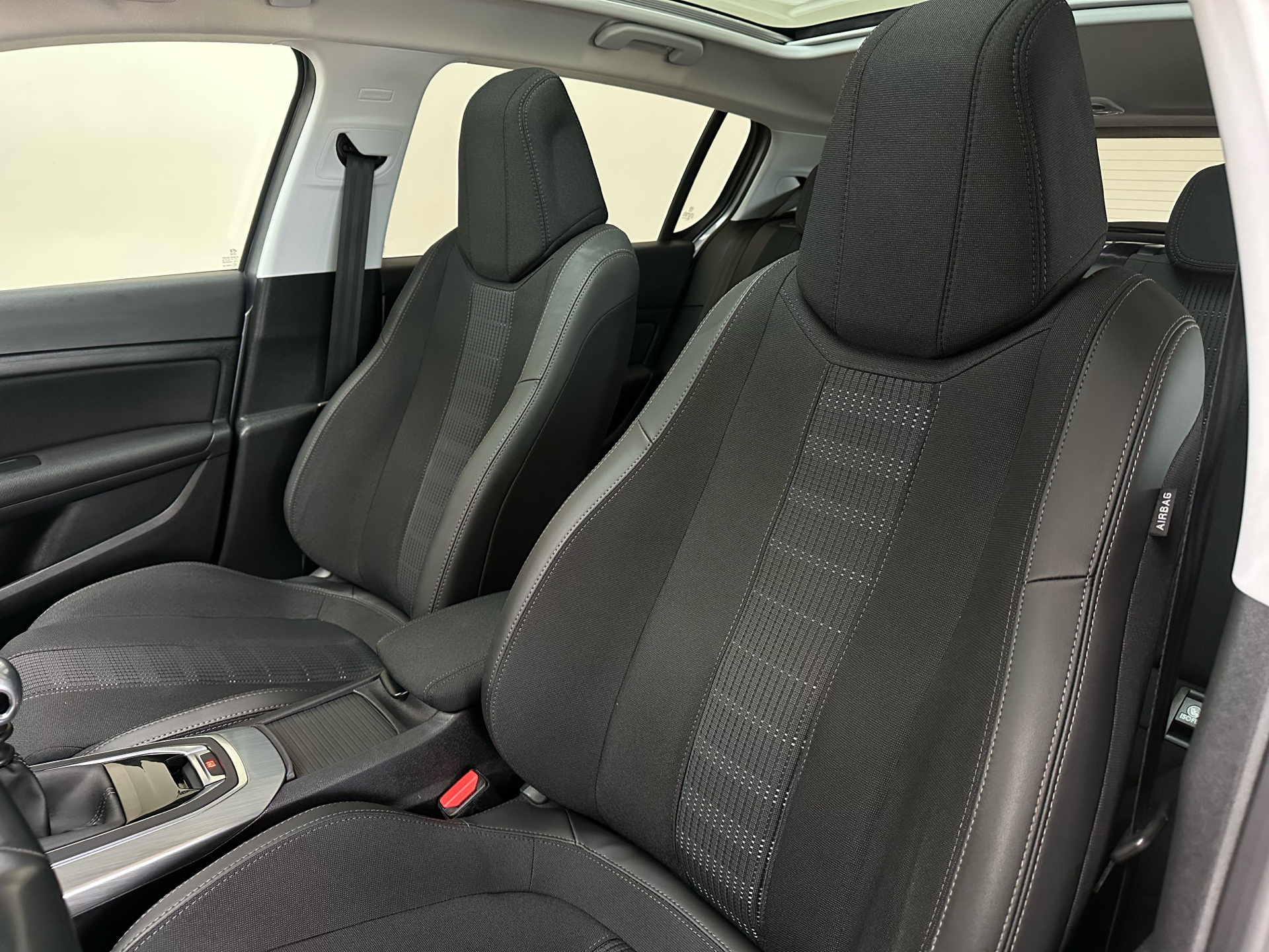 Billede af Peugeot 308 1,2 e-THP Selection Sky 130HK 5d