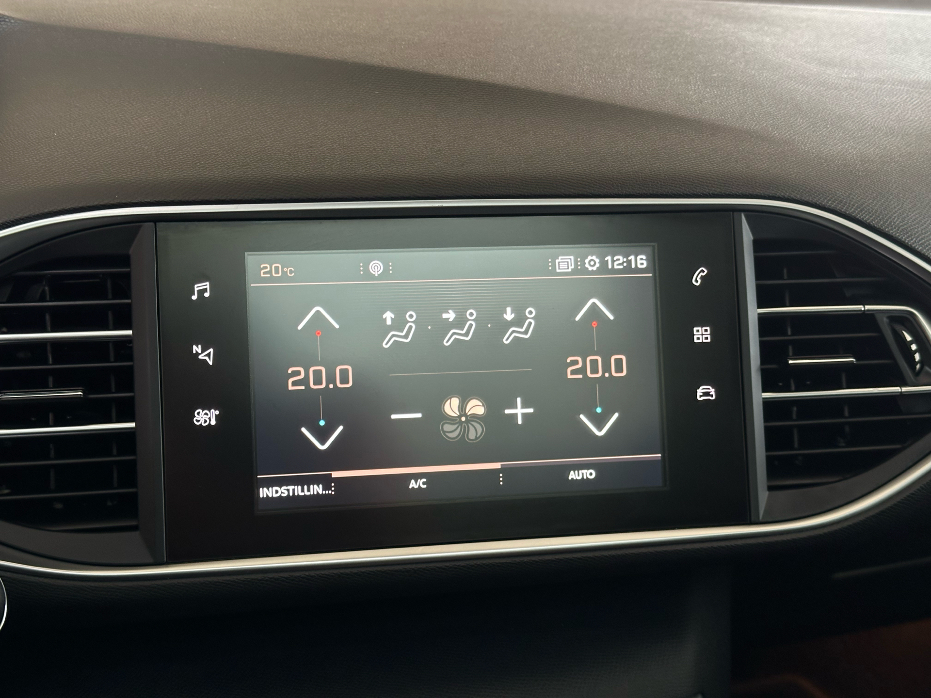 Billede af Peugeot 308 1,2 e-THP Selection Sky 130HK 5d