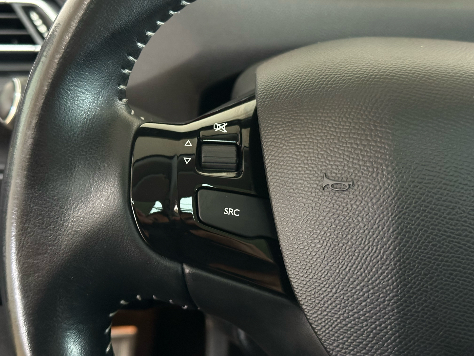 Billede af Peugeot 308 1,2 e-THP Selection Sky 130HK 5d
