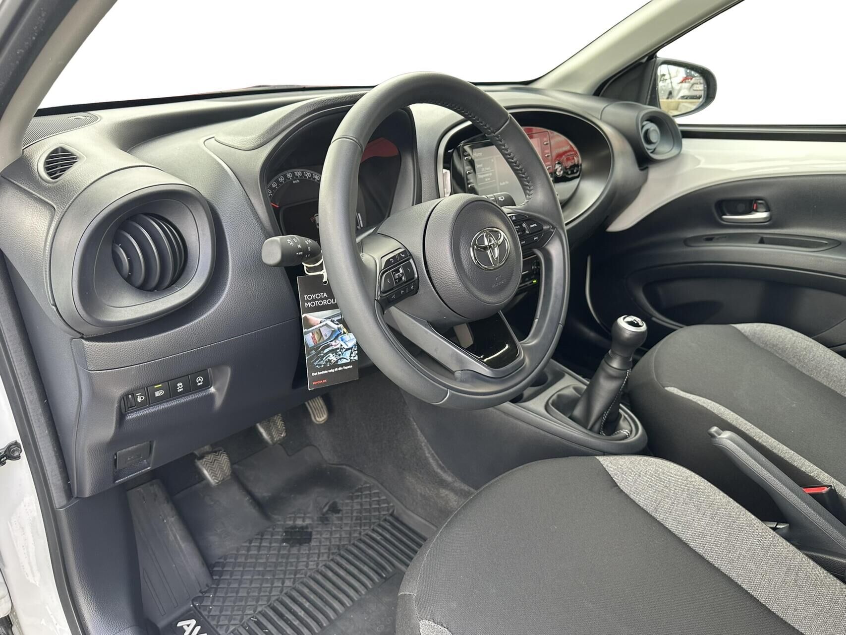 Billede af Toyota Aygo X 1,0 VVT-I Active 72HK 5d