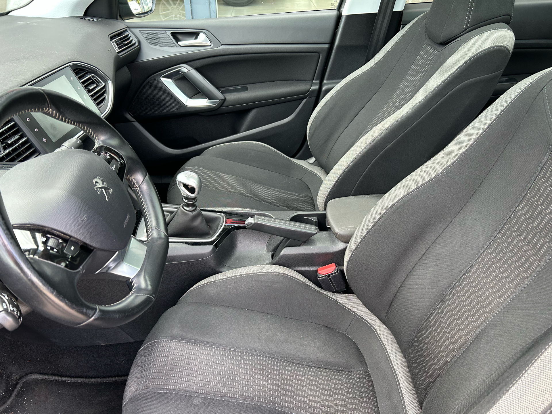 Billede af Peugeot 308 1,6 BlueHDi Style LTD 120HK 5d