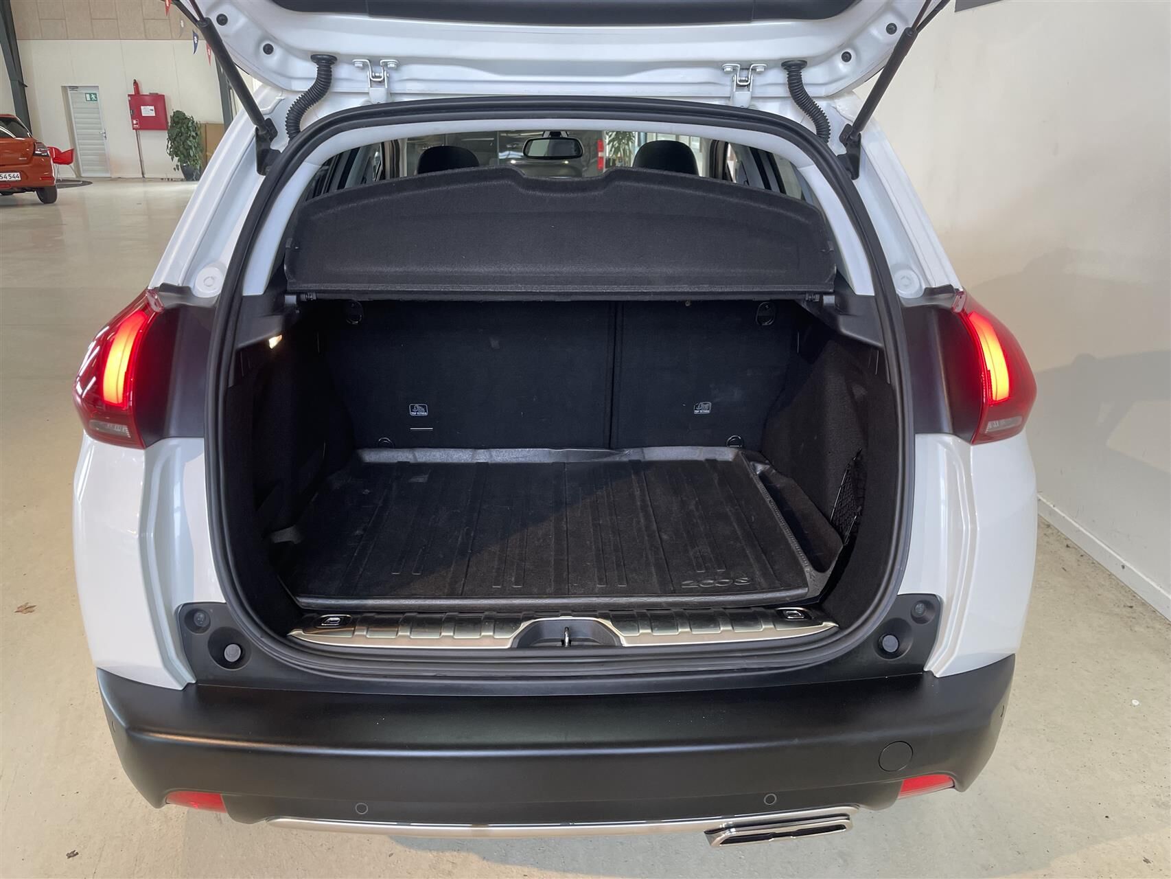 Billede af Peugeot 2008 1,5 BlueHDi GT Line Sky EAT6 120HK 5d 6g Aut.