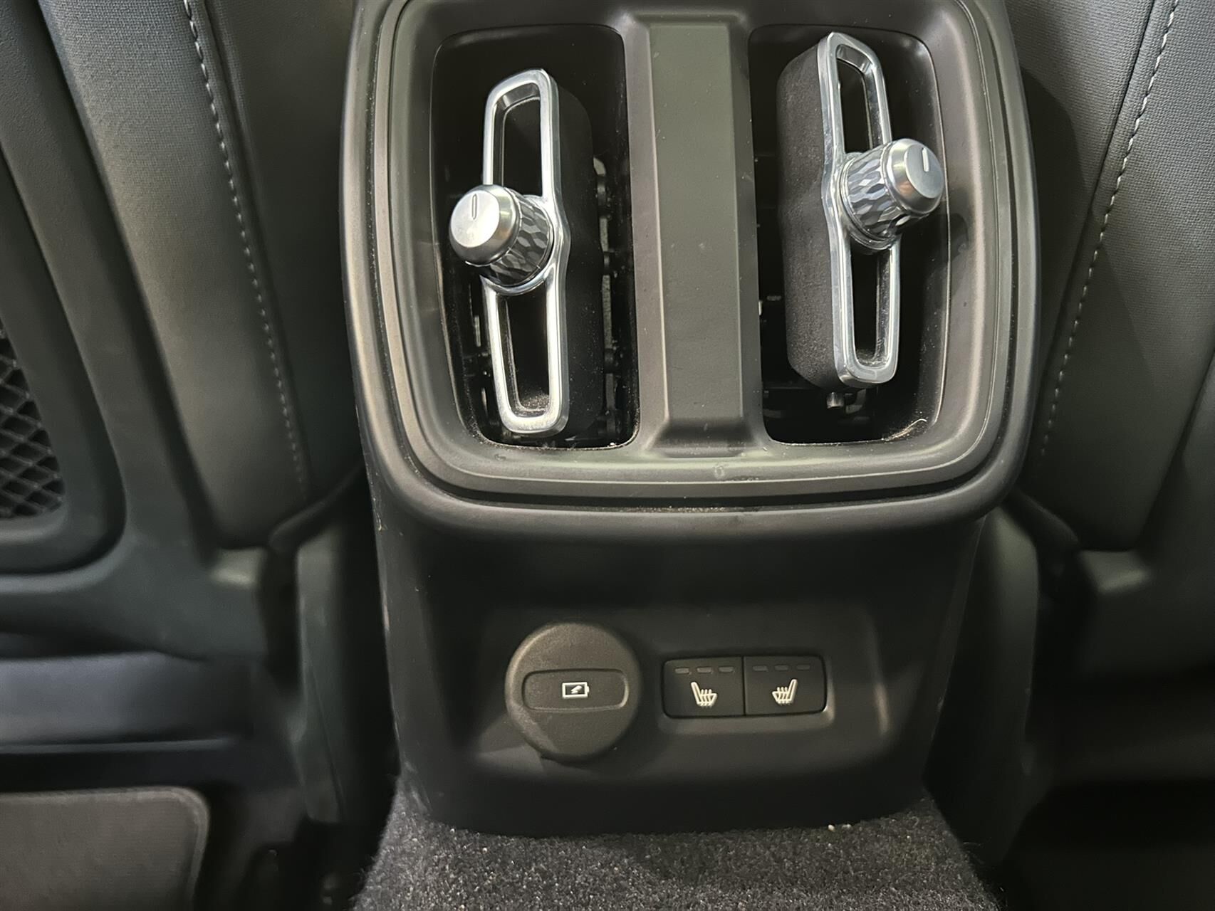 Billede af Polestar 2 EL Long range Single motor 231HK 5d Aut.