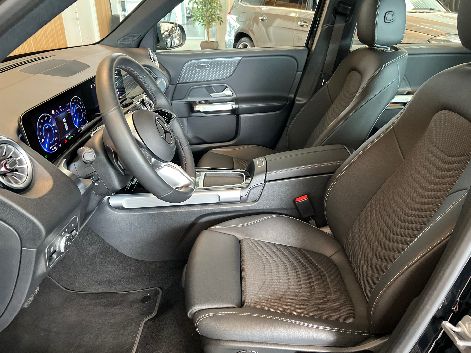 Billede af Mercedes-Benz EQB 250+ EL Progressive 190HK 5d Aut.