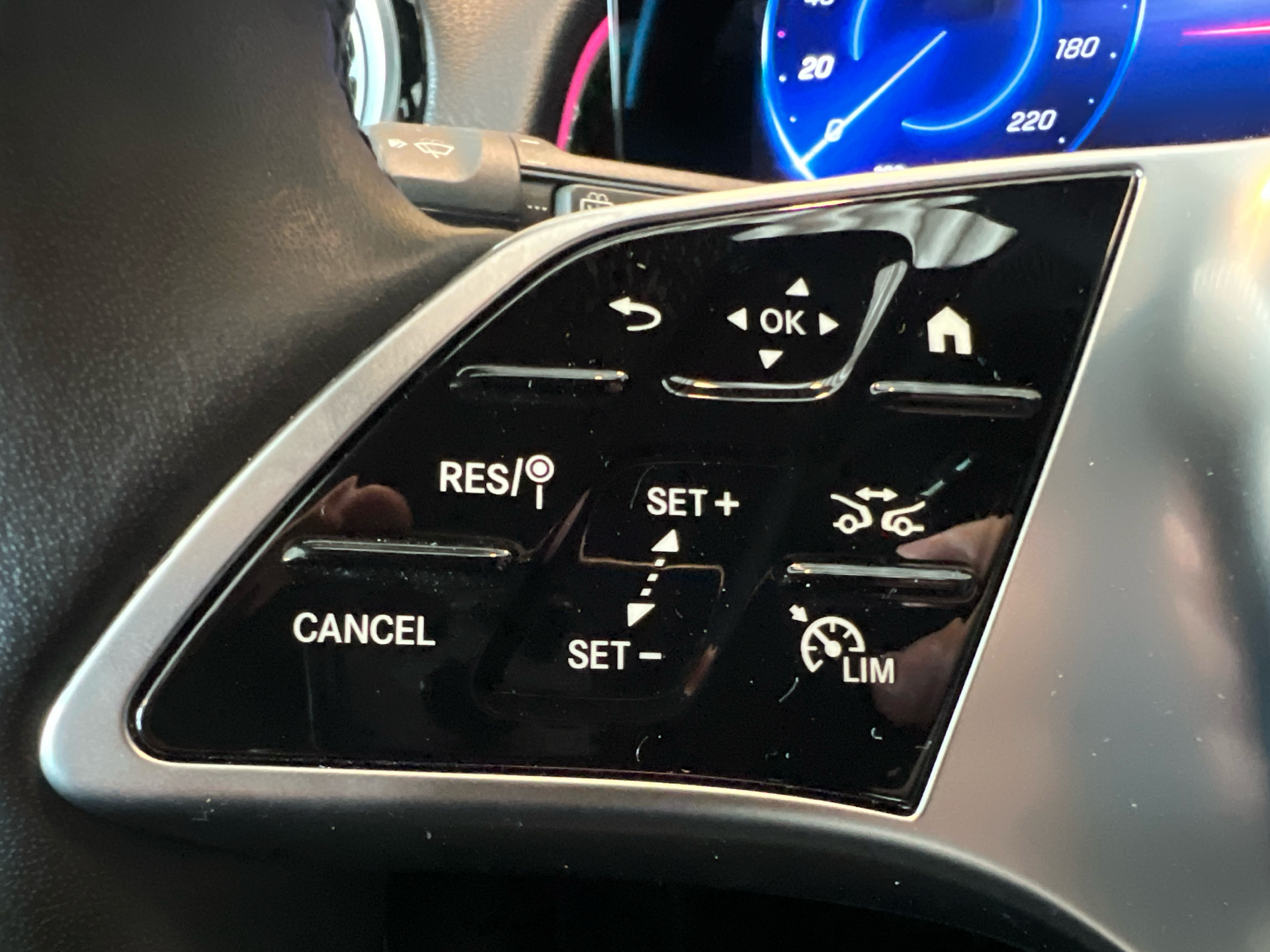 Billede af Mercedes-Benz EQB 250+ EL Progressive 190HK 5d Aut.