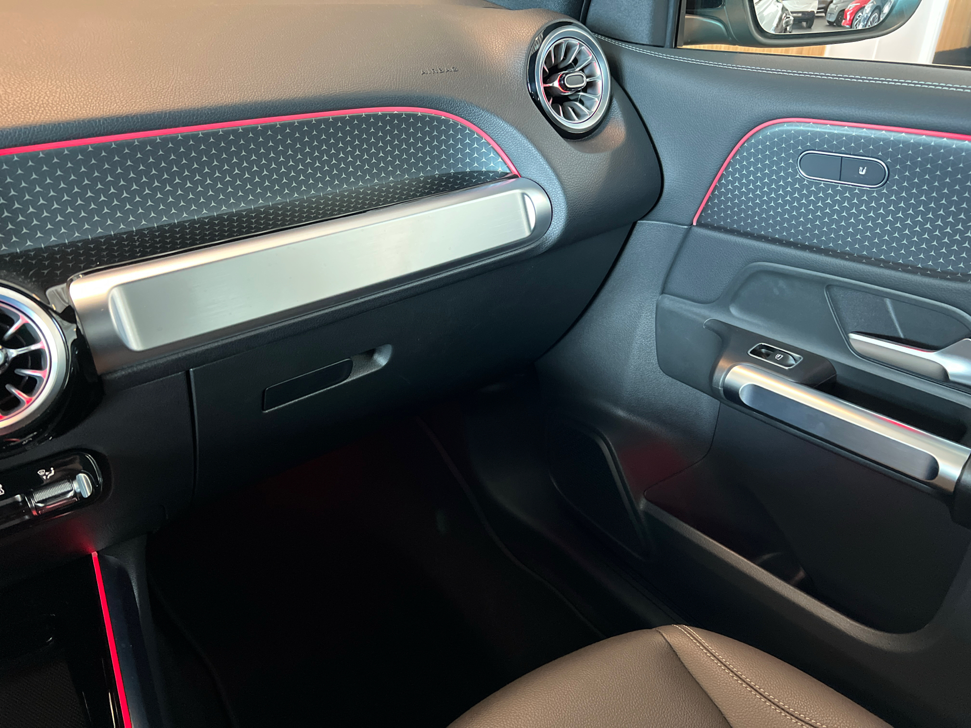 Billede af Mercedes-Benz EQB 250+ EL Progressive 190HK 5d Aut.