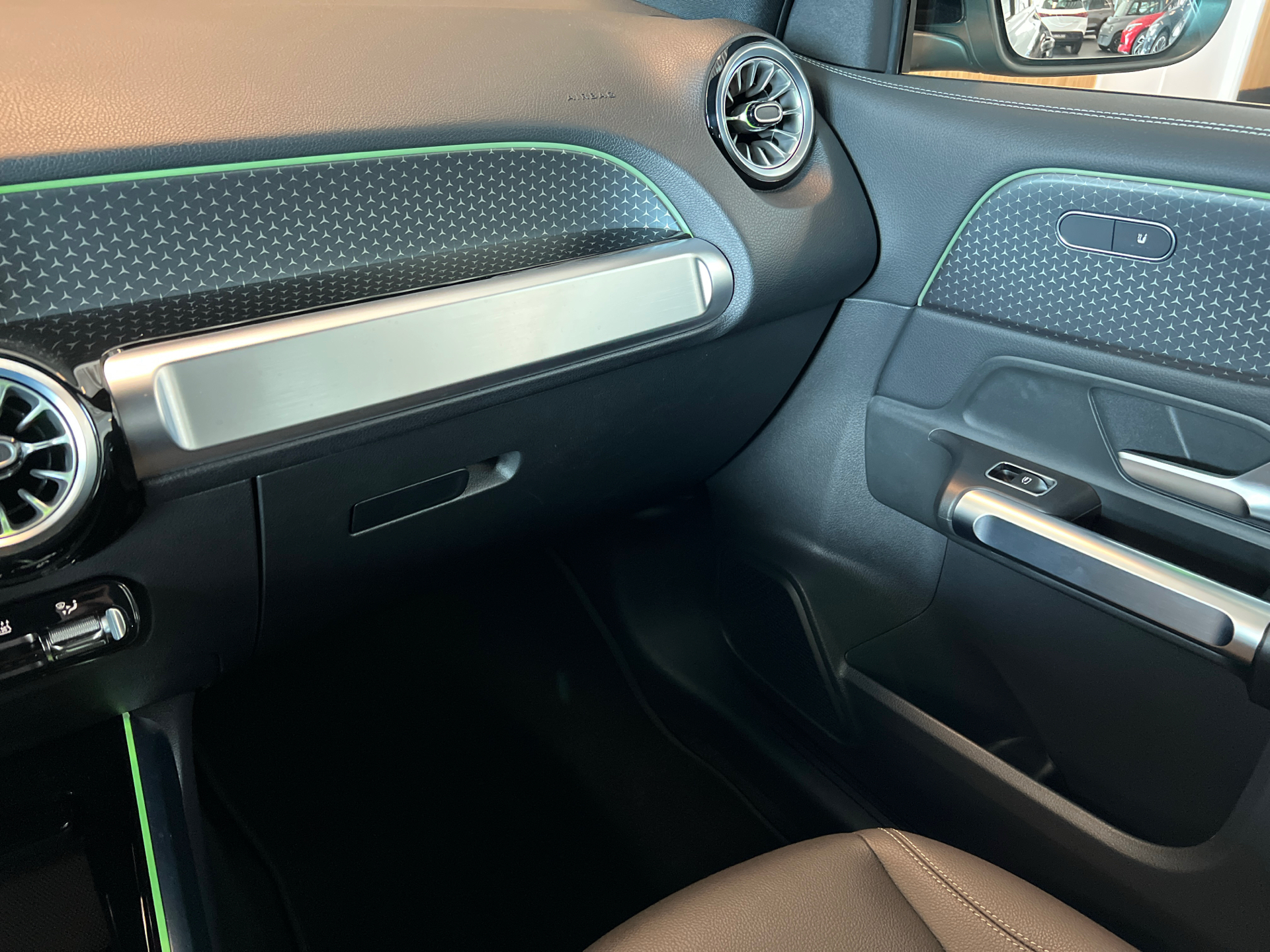 Billede af Mercedes-Benz EQB 250+ EL Progressive 190HK 5d Aut.