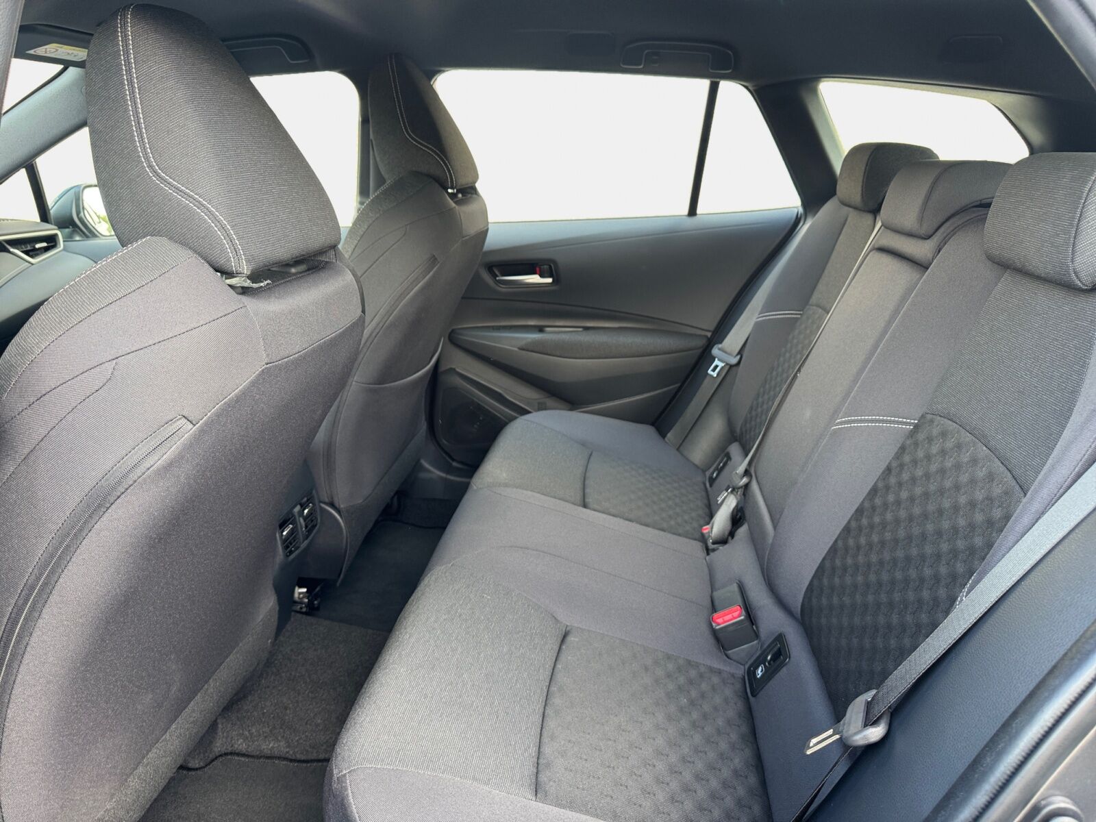 Billede af Toyota Corolla Touring Sports 1,8 Hybrid Active Comfort Plus E-CVT 140HK Stc Trinl. Gear