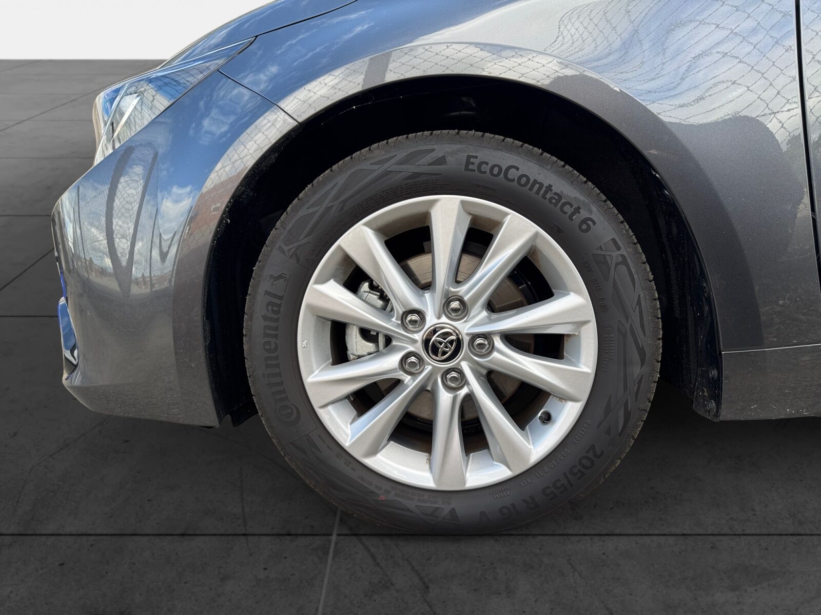 Billede af Toyota Corolla Touring Sports 1,8 Hybrid Active Comfort Plus E-CVT 140HK Stc Trinl. Gear