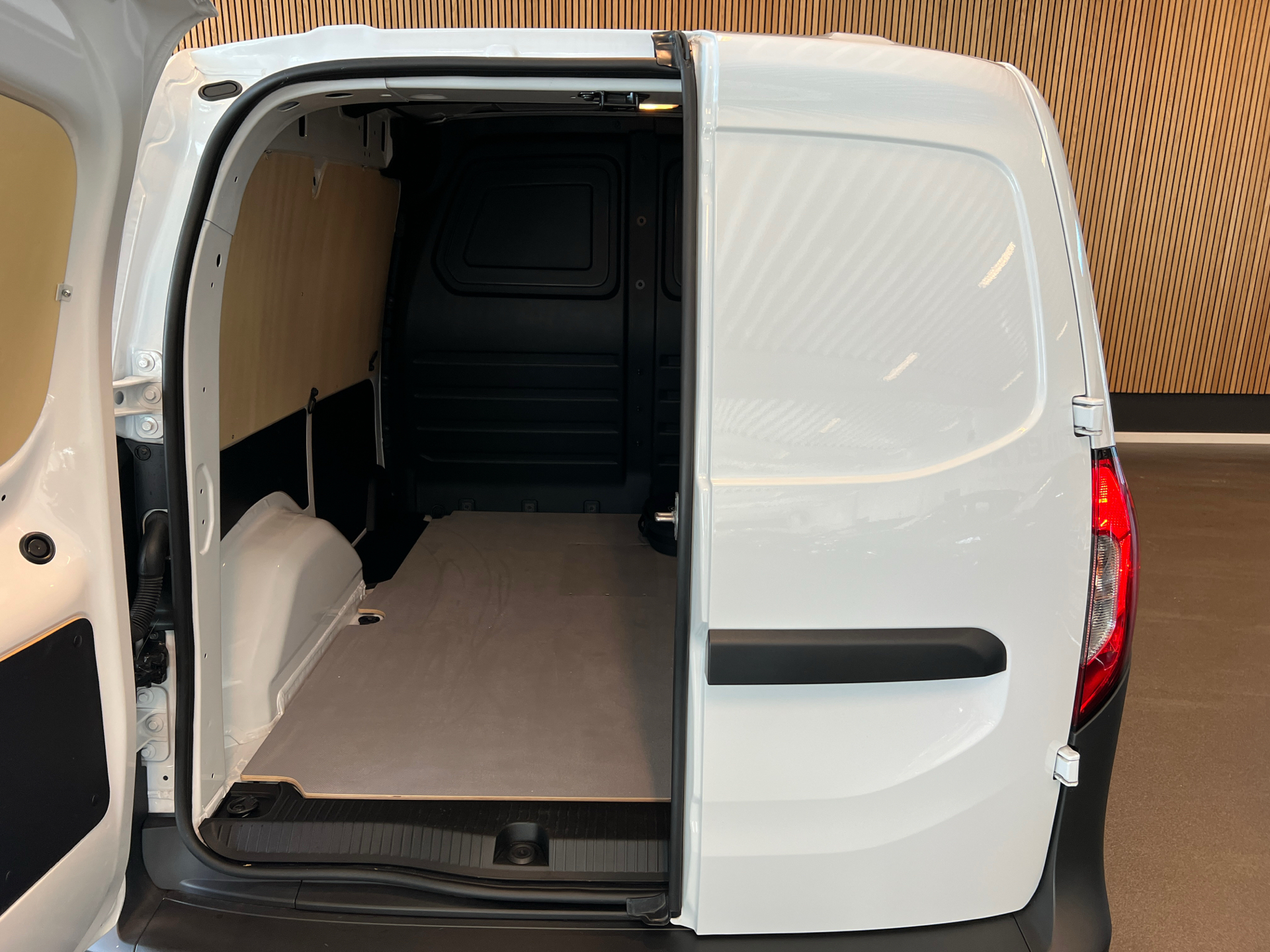 Billede af Mercedes-Benz eCitan 112 Lang EL A2 Pro 122HK Van Aut.