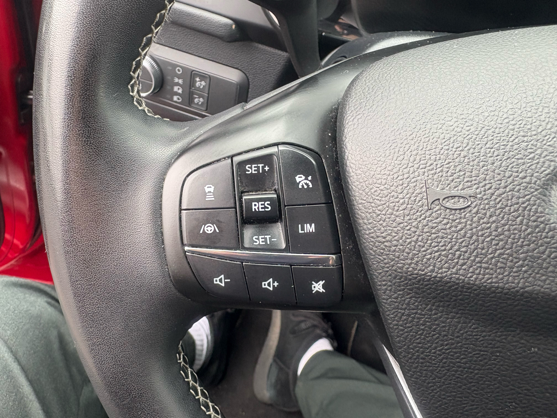 Billede af Ford Kuga 2,5 Plugin-hybrid Vignale CVT 225HK 5d Trinl. Gear