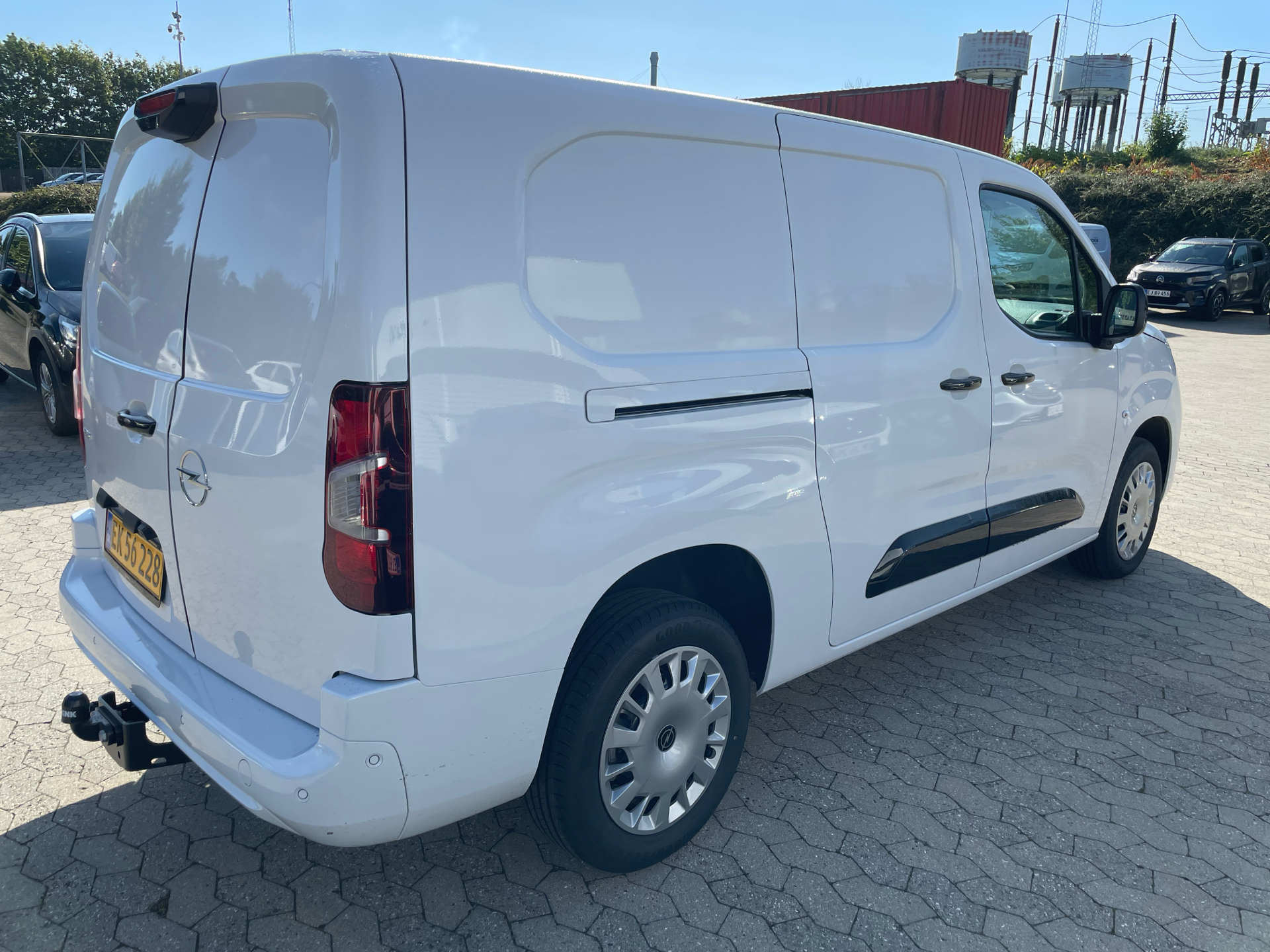 Billede af Opel Combo L2V2 1,5 BlueHDi Innovation+ EAT8 130HK Van 8g Aut.