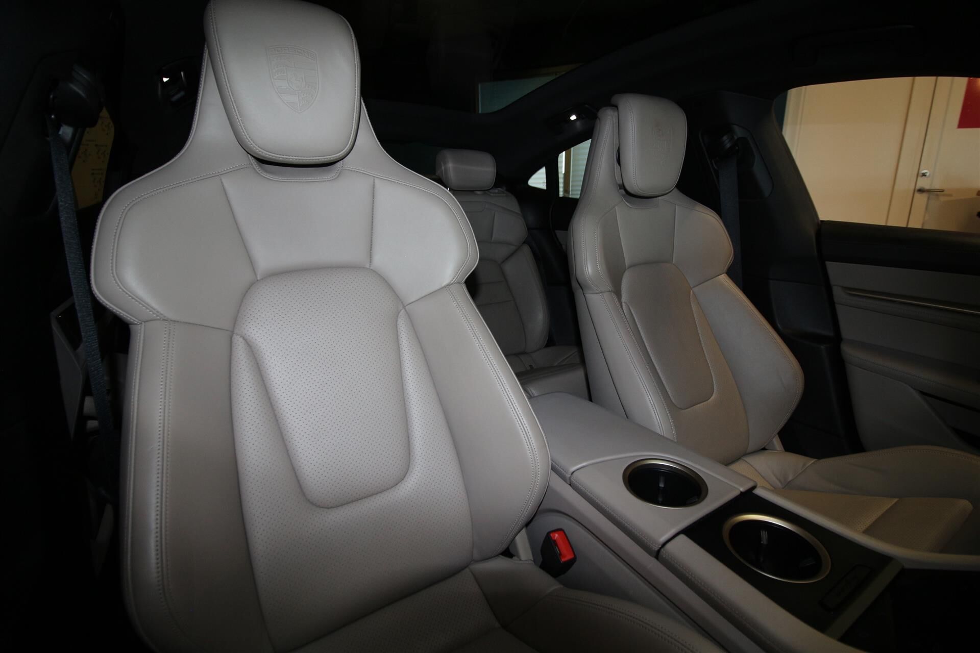 Billede af Porsche Taycan 4S EL 4x4 435HK 4d Aut.