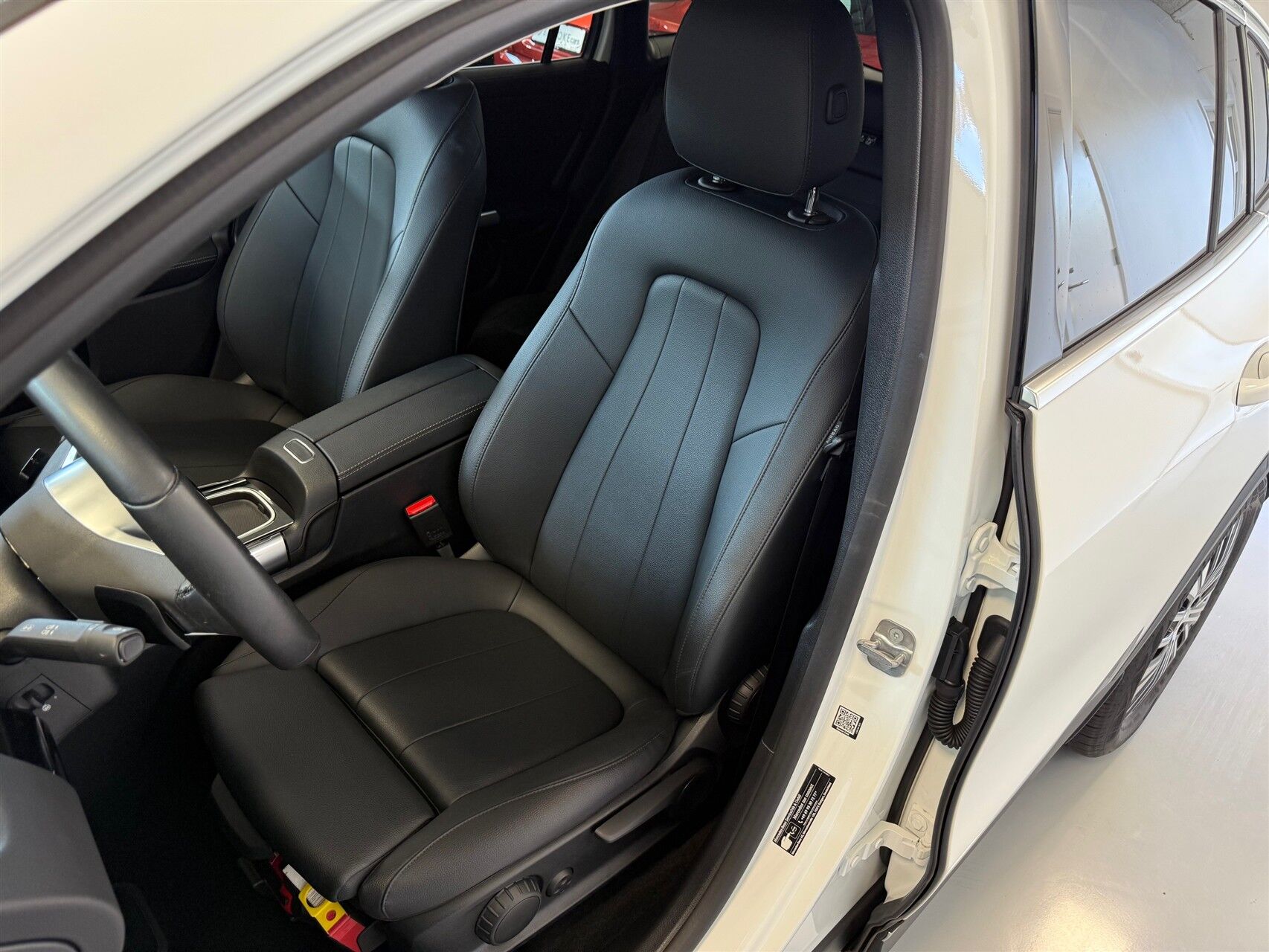 Billede af Mercedes-Benz EQA 300 EL Progressive 4Matic 228HK 5d Aut.