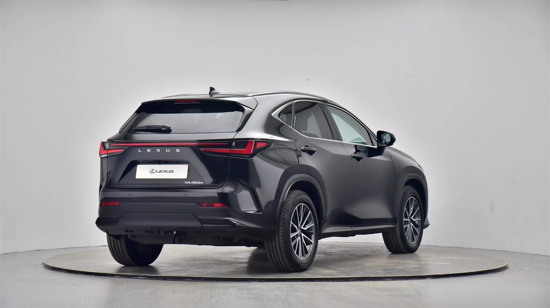 Billede af Lexus NX 450h+ 2,5 Plugin-hybrid Executive Teknik 4WD 309HK 5d Trinl. Gear