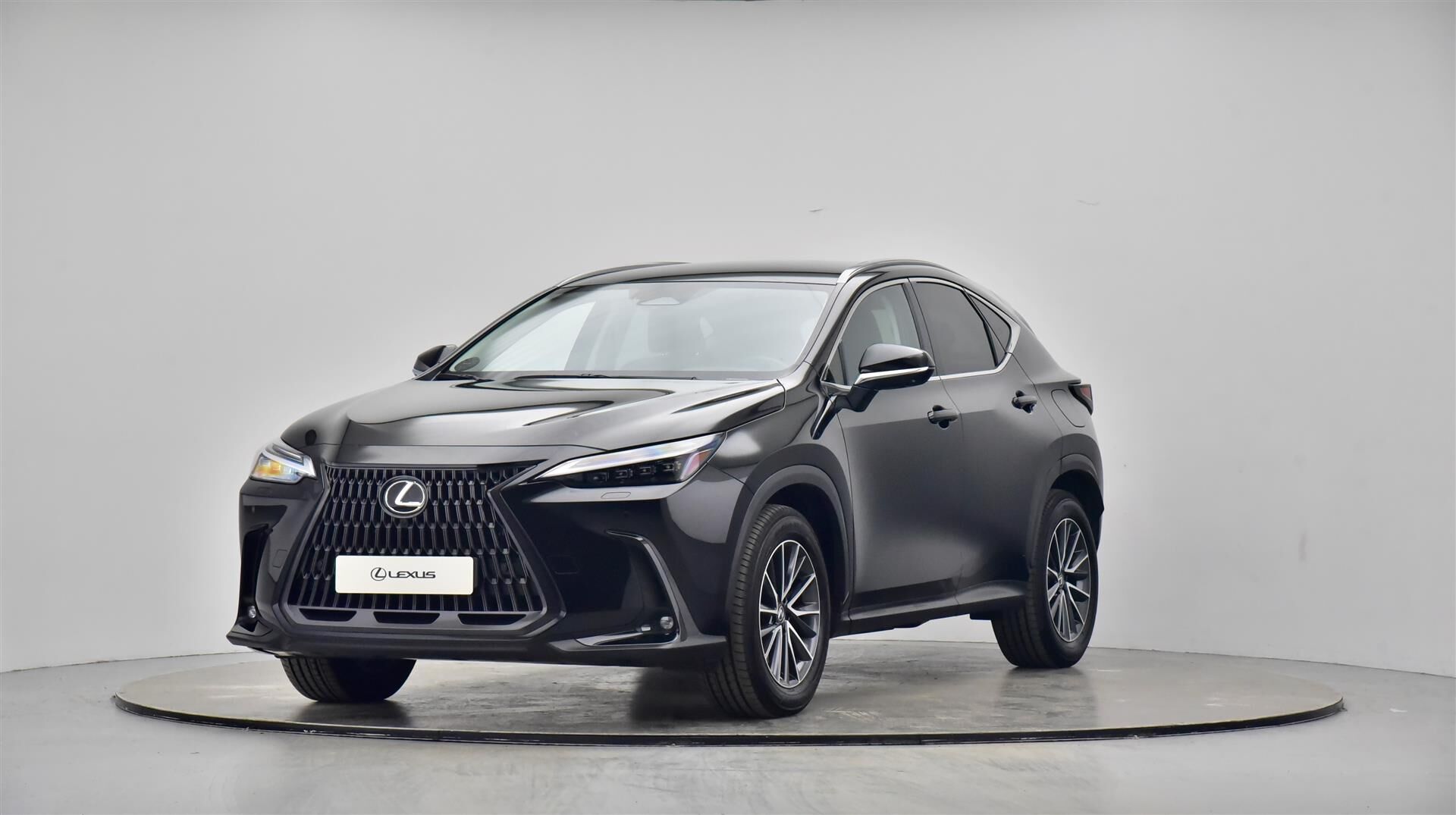 Billede af Lexus NX 450h+ 2,5 Plugin-hybrid Executive Teknik 4WD 309HK 5d Trinl. Gear