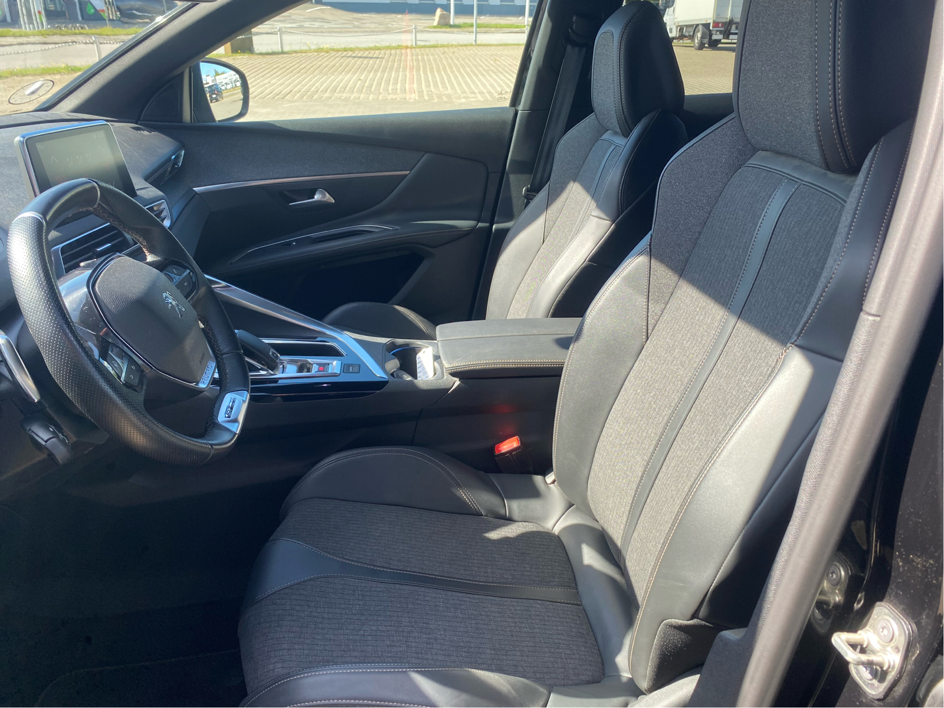 Billede af Peugeot 3008 1,5 BlueHDi GT Line LTD EAT8 130HK 5d 8g Aut.