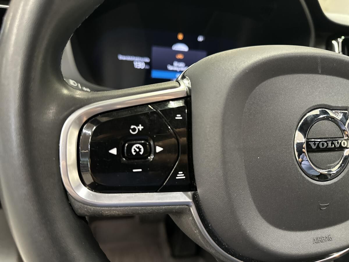 Billede af Volvo XC60 2,0 B4  Mild hybrid Plus 197HK 5d 8g Aut.