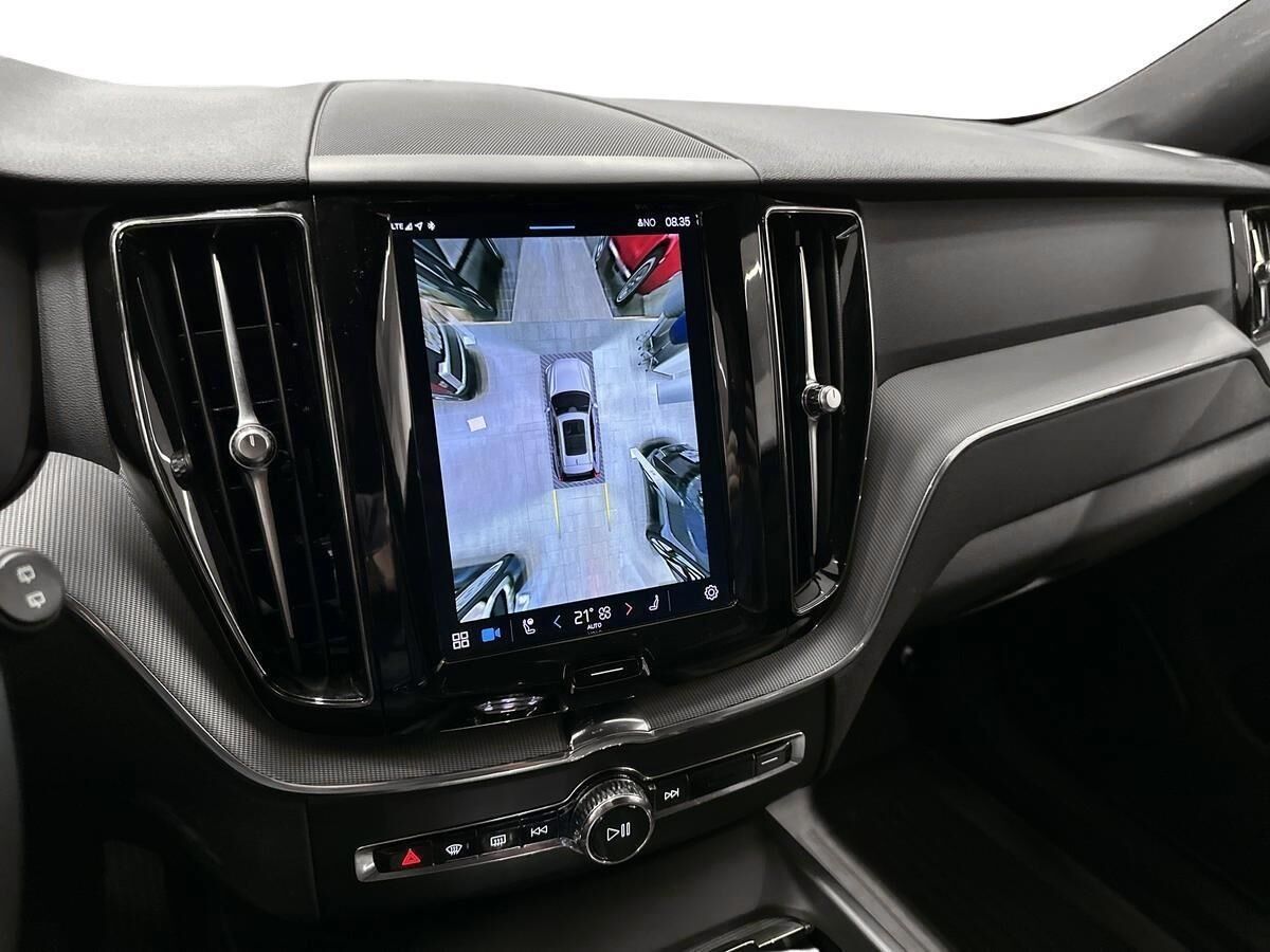 Billede af Volvo XC60 2,0 B4  Mild hybrid Plus 197HK 5d 8g Aut.