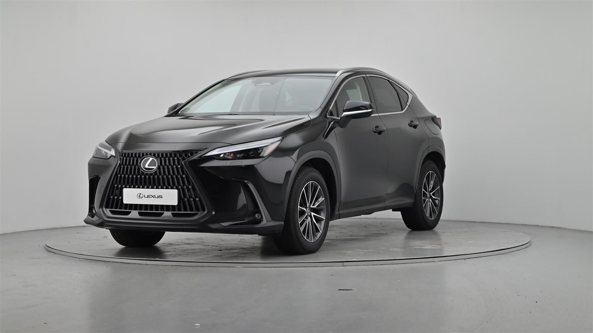 Billede af Lexus NX 450h+ 2,5 Plugin-hybrid Business Plus 4WD 309HK 5d Trinl. Gear