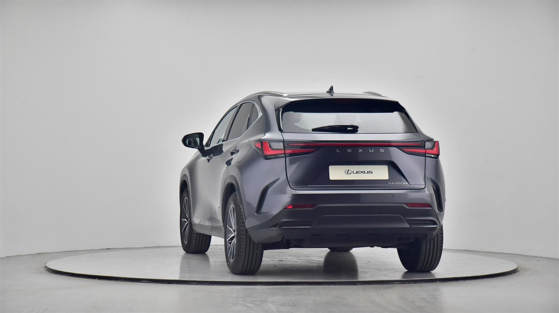 Billede af Lexus NX 450h+ 2,5 Plugin-hybrid Business Plus 4WD 309HK 5d Trinl. Gear