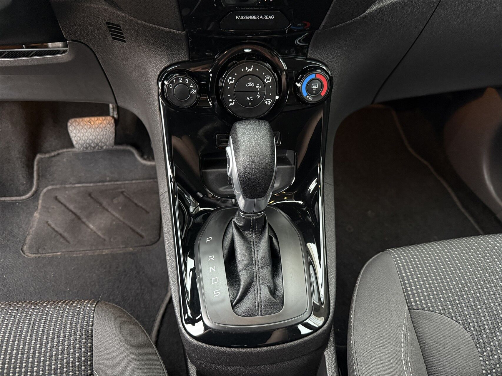 Billede af Ford Fiesta 1,0 EcoBoost Titanium 100HK 5d 6g Aut.