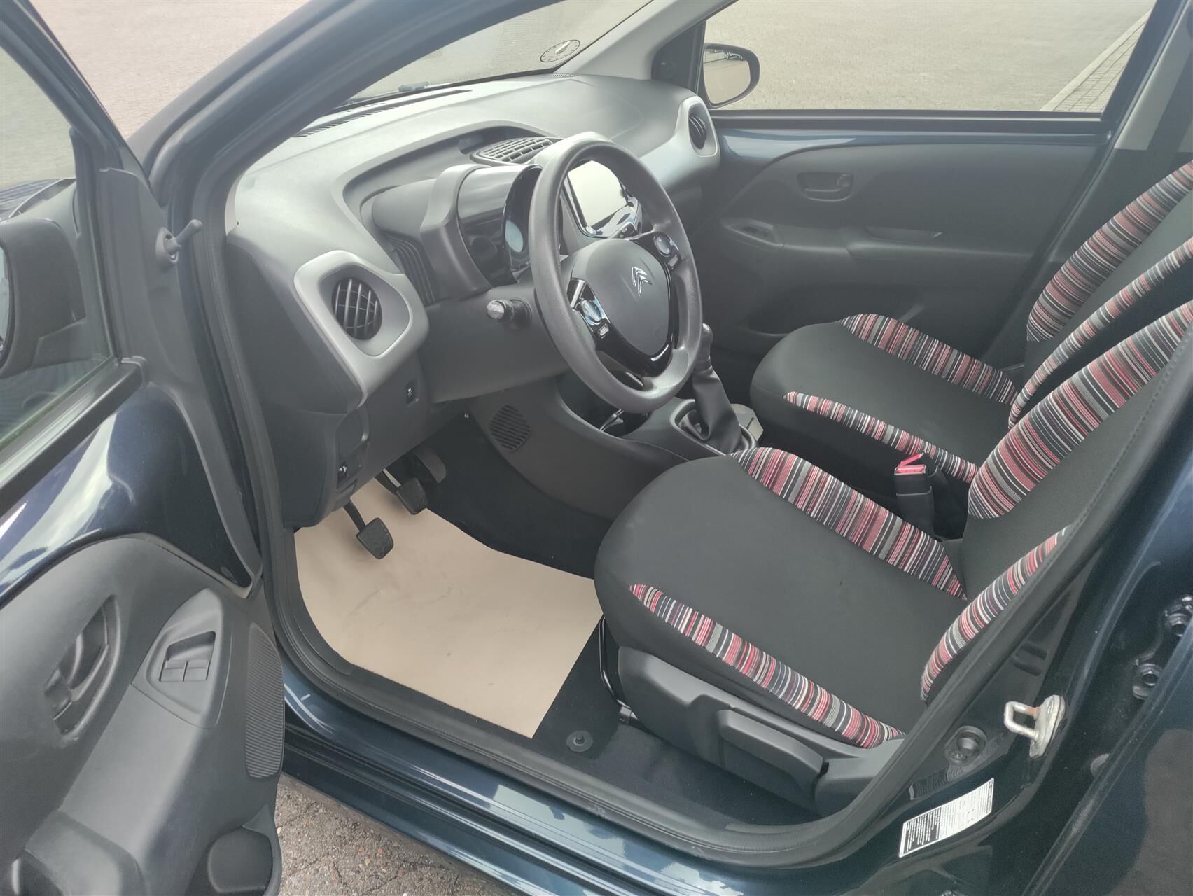 Billede af Citroën C1 1,2 PureTech Complet 82HK 5d