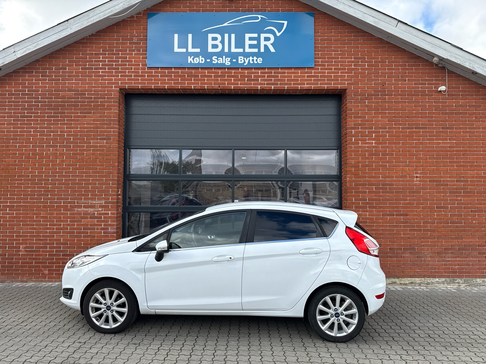Billede af Ford Fiesta 1,0 EcoBoost Titanium Fun Start/Stop 100HK 5d