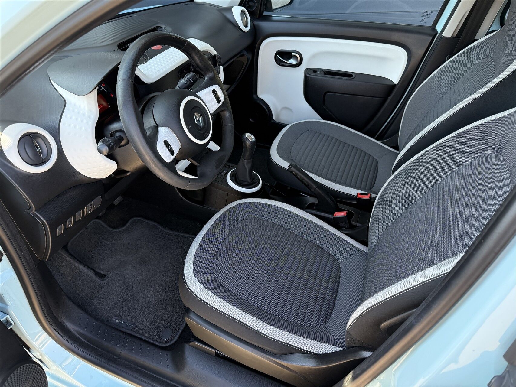 Billede af Renault Twingo 1,0 Sce Expression start/stop 70HK 5d