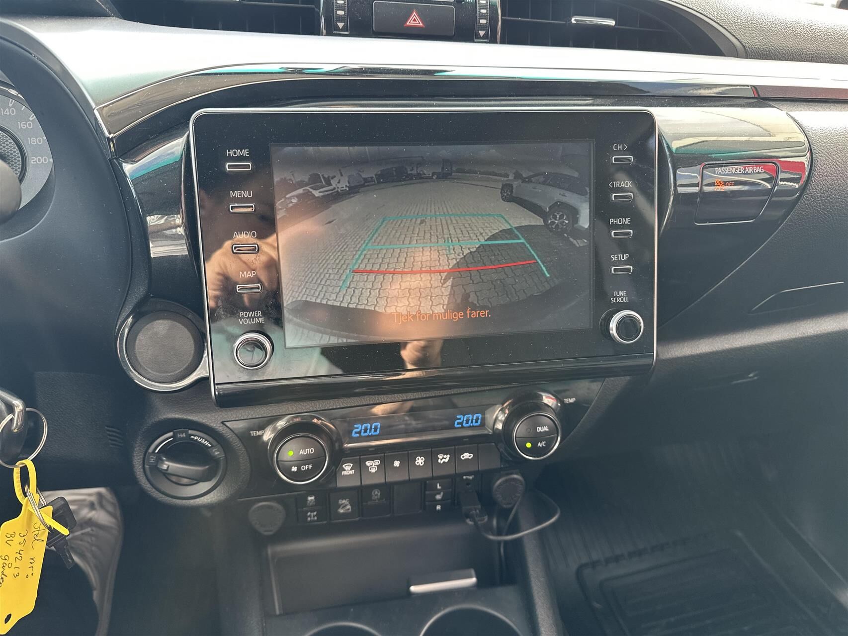 Billede af Toyota HiLux Extra Cab 2,8 D-4D T3 AWD 204HK Pick-Up Aut.