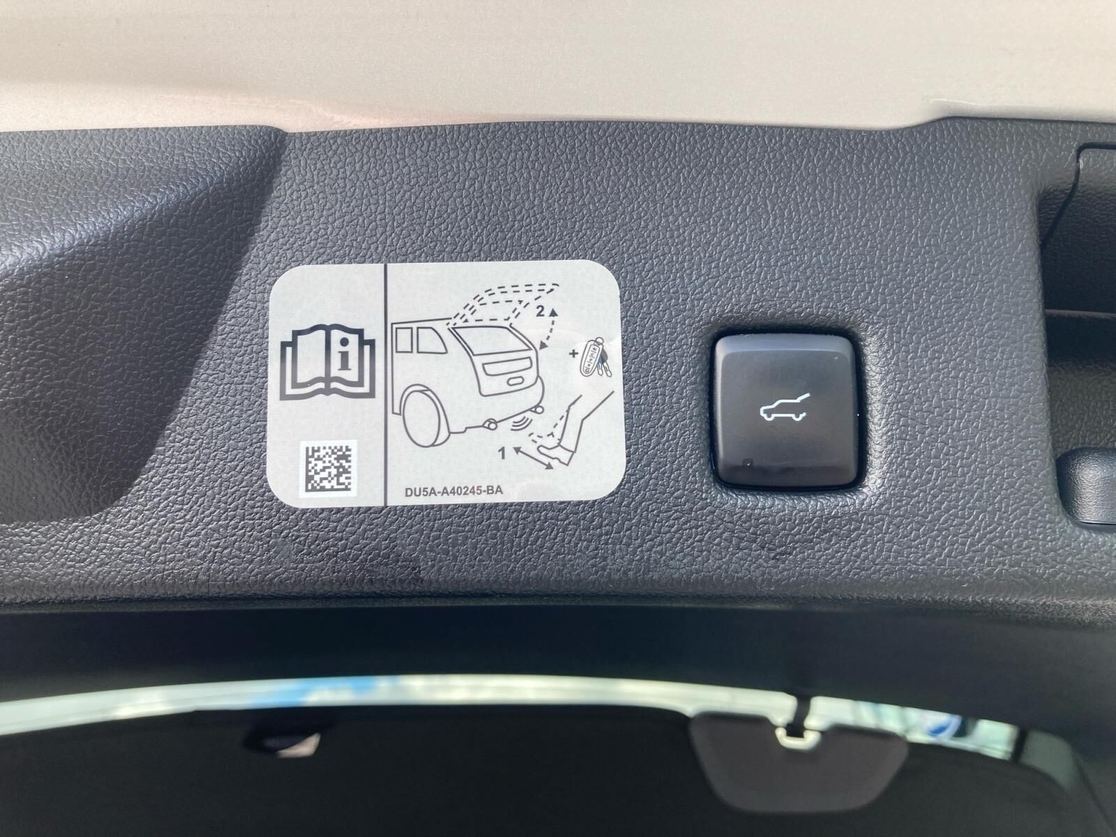 Billede af Ford Kuga 2,5 Plugin-hybrid ST-Line X CVT 225HK 5d Trinl. Gear