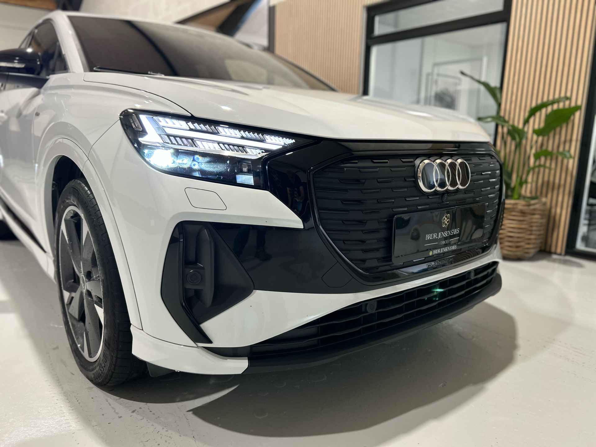Billede af Audi Q4 Sportback 40 E-tron S Line 204HK 5d Aut.