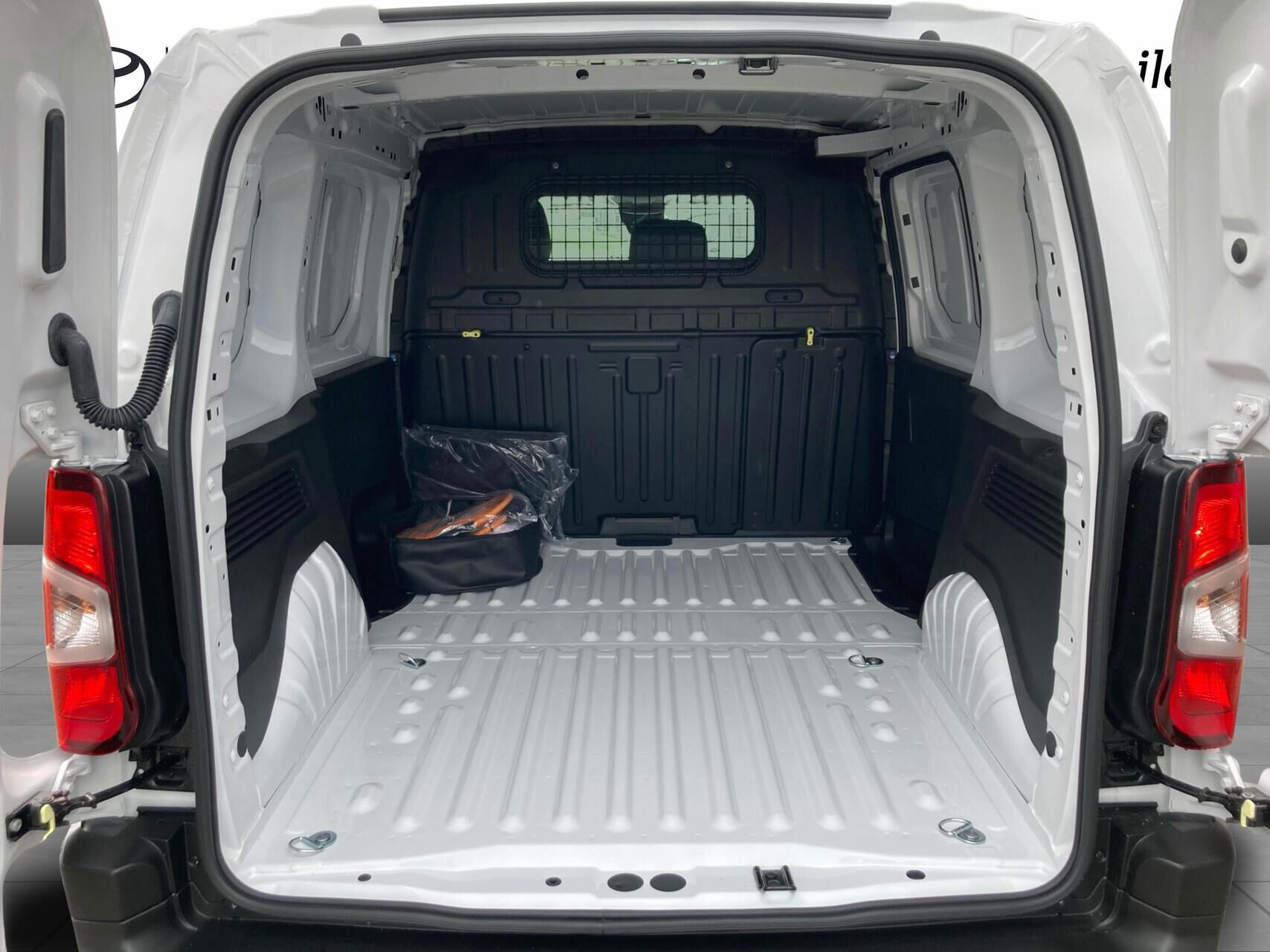 Billede af Toyota Proace City Electric Medium EL Comfort Master 1 Skydedør 136HK Van Aut.