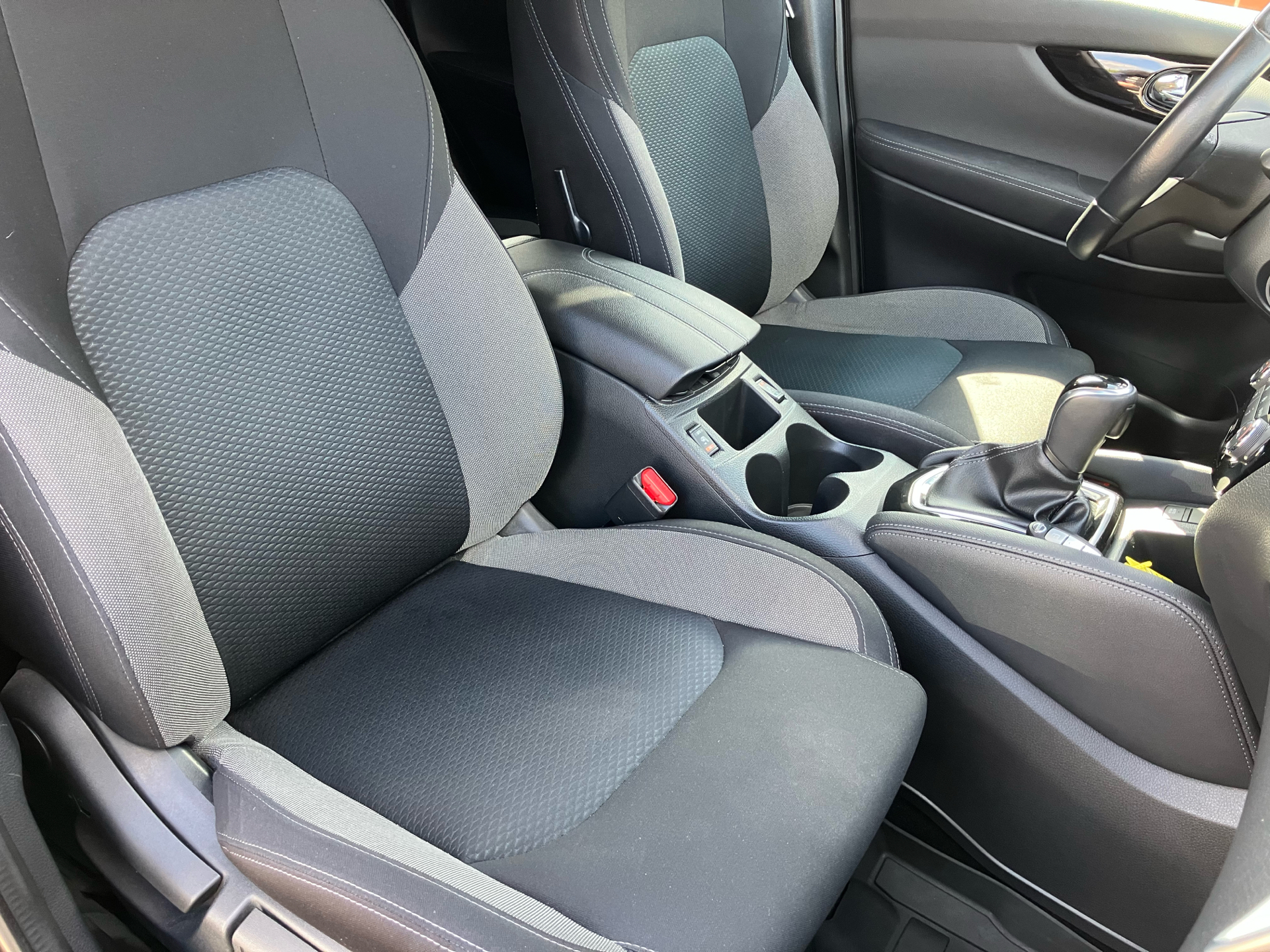 Billede af Nissan Qashqai 1,3 Dig-T N-Connecta DCT 160HK 5d 7g Aut.