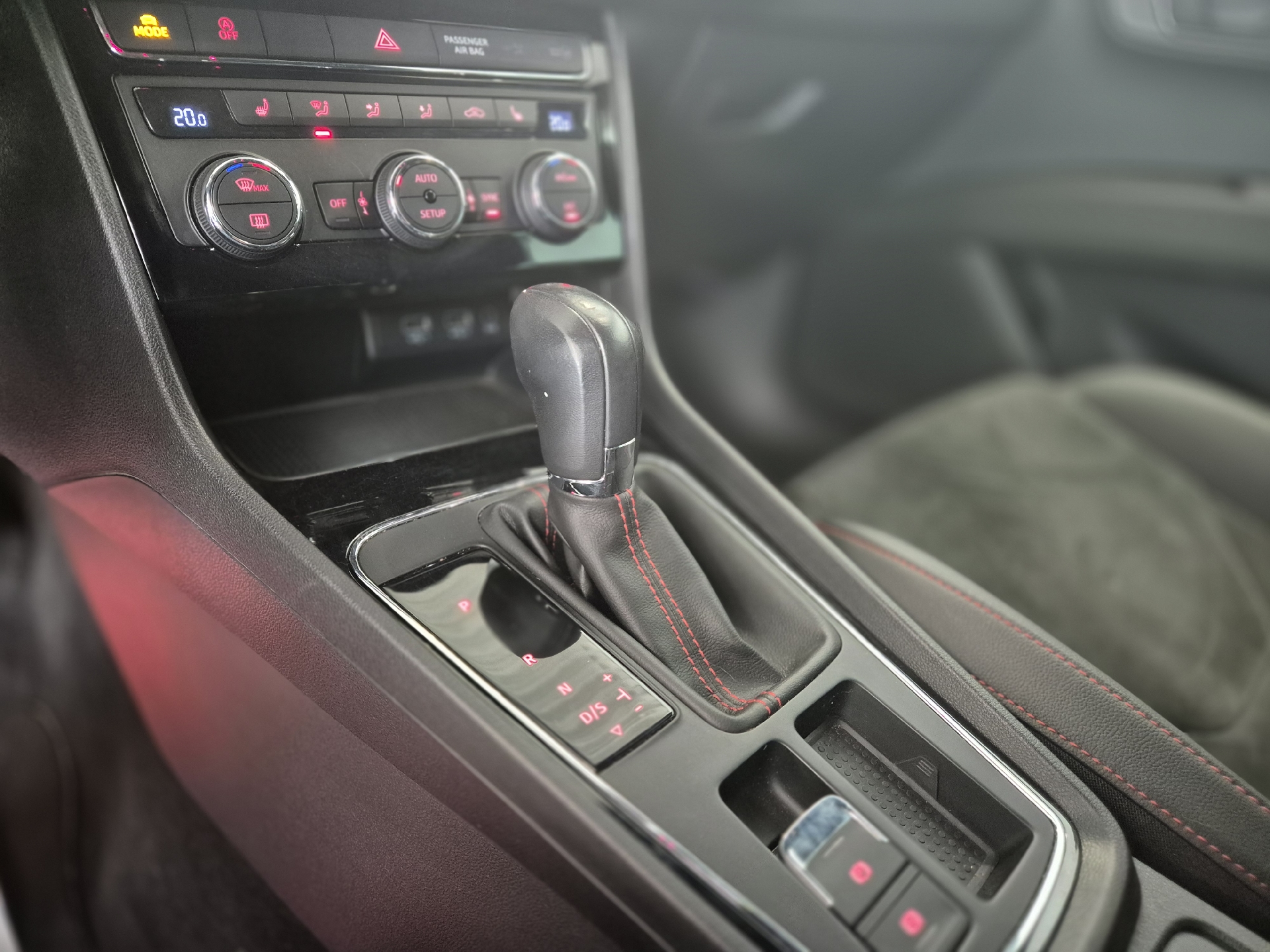 Billede af Seat Leon Sportstourer 1,5 TSI FR DSG 150HK Stc 7g Aut.