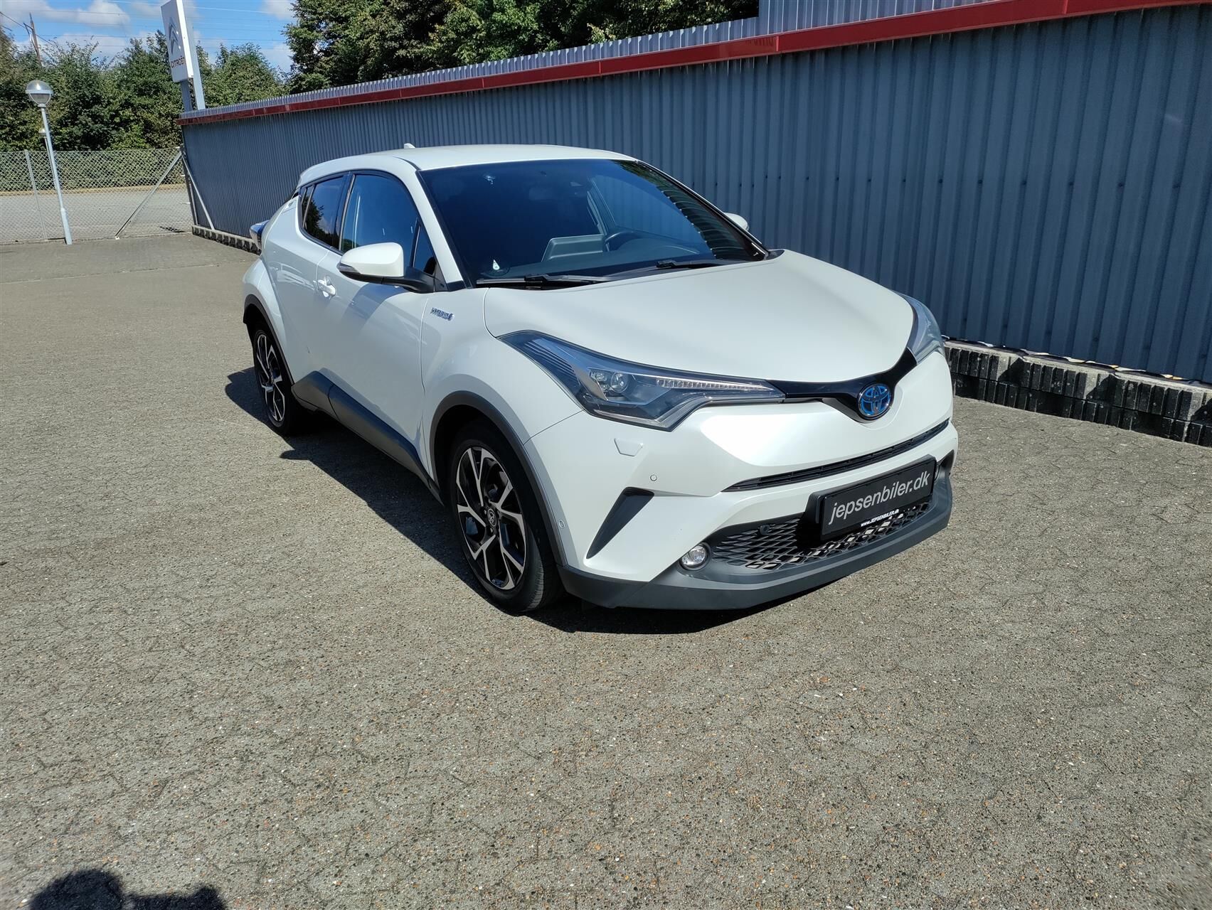 Billede af Toyota C-HR 1,8 Hybrid C-LUB Premium Selected Multidrive S 122HK 5d Aut.