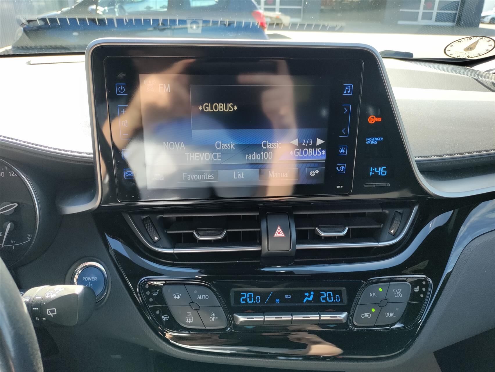 Billede af Toyota C-HR 1,8 Hybrid C-LUB Premium Selected Multidrive S 122HK 5d Aut.