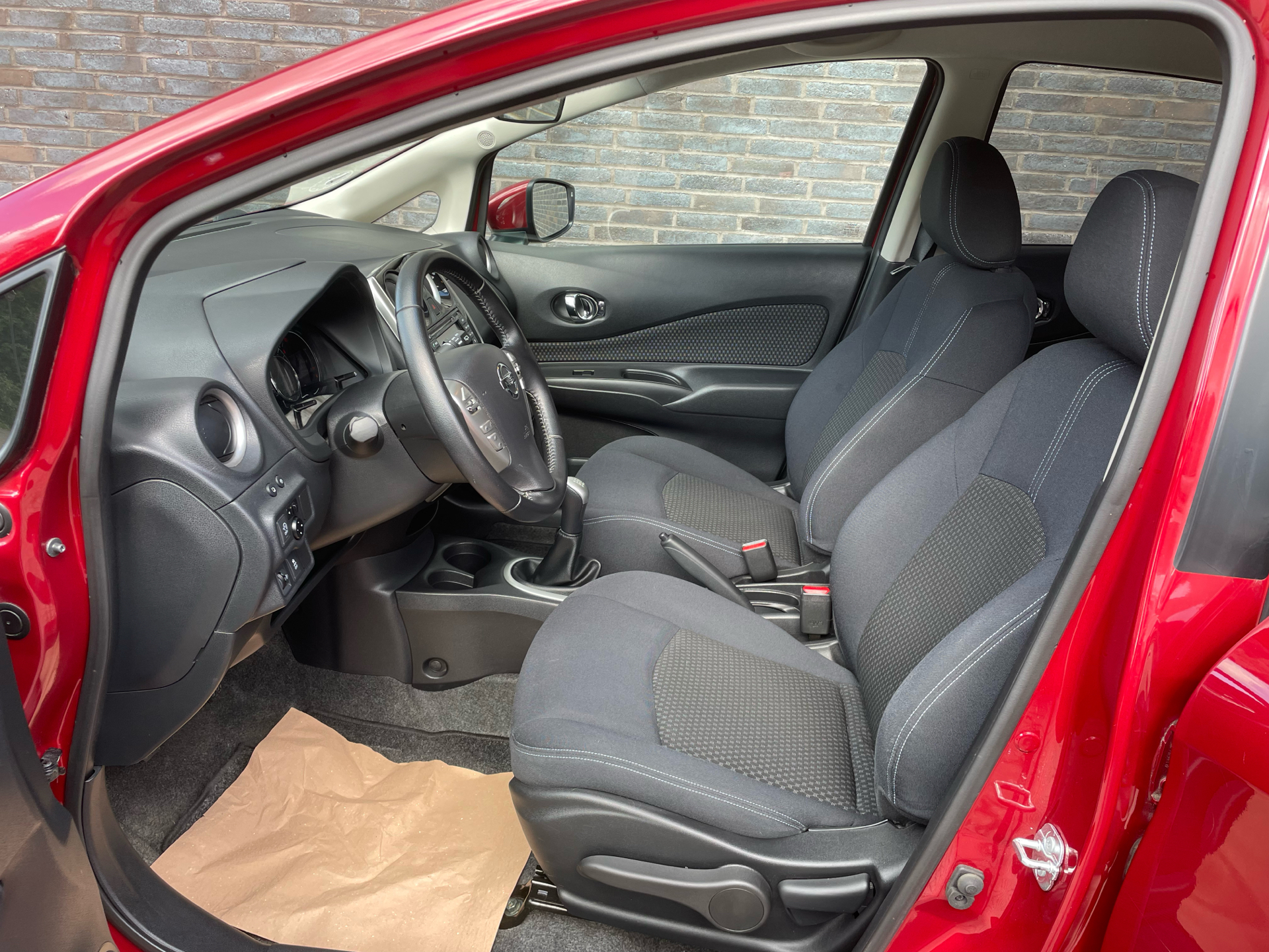 Billede af Nissan Note 1,2 Acenta Family Pack 80HK 5d