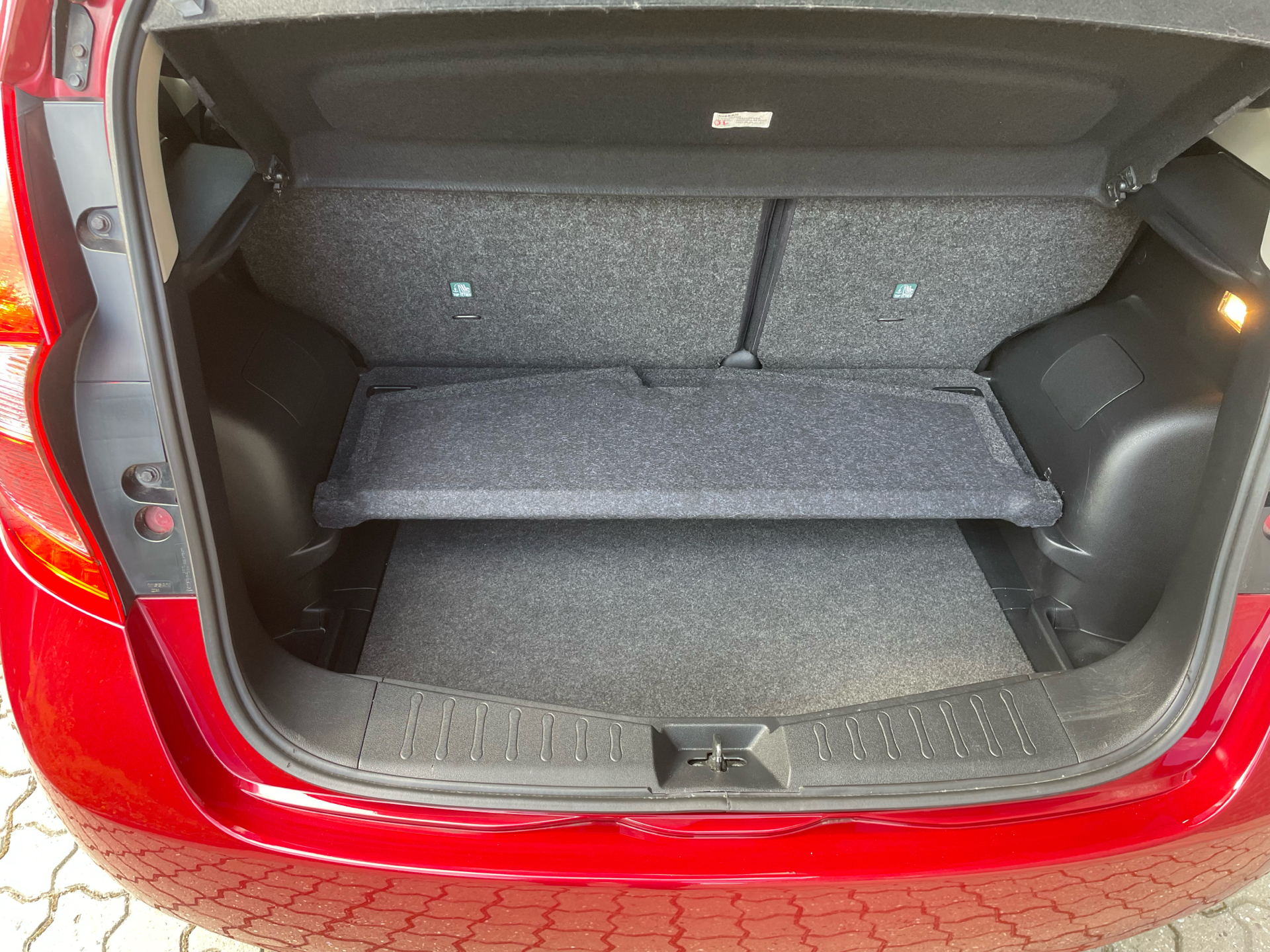 Billede af Nissan Note 1,2 Acenta Family Pack 80HK 5d