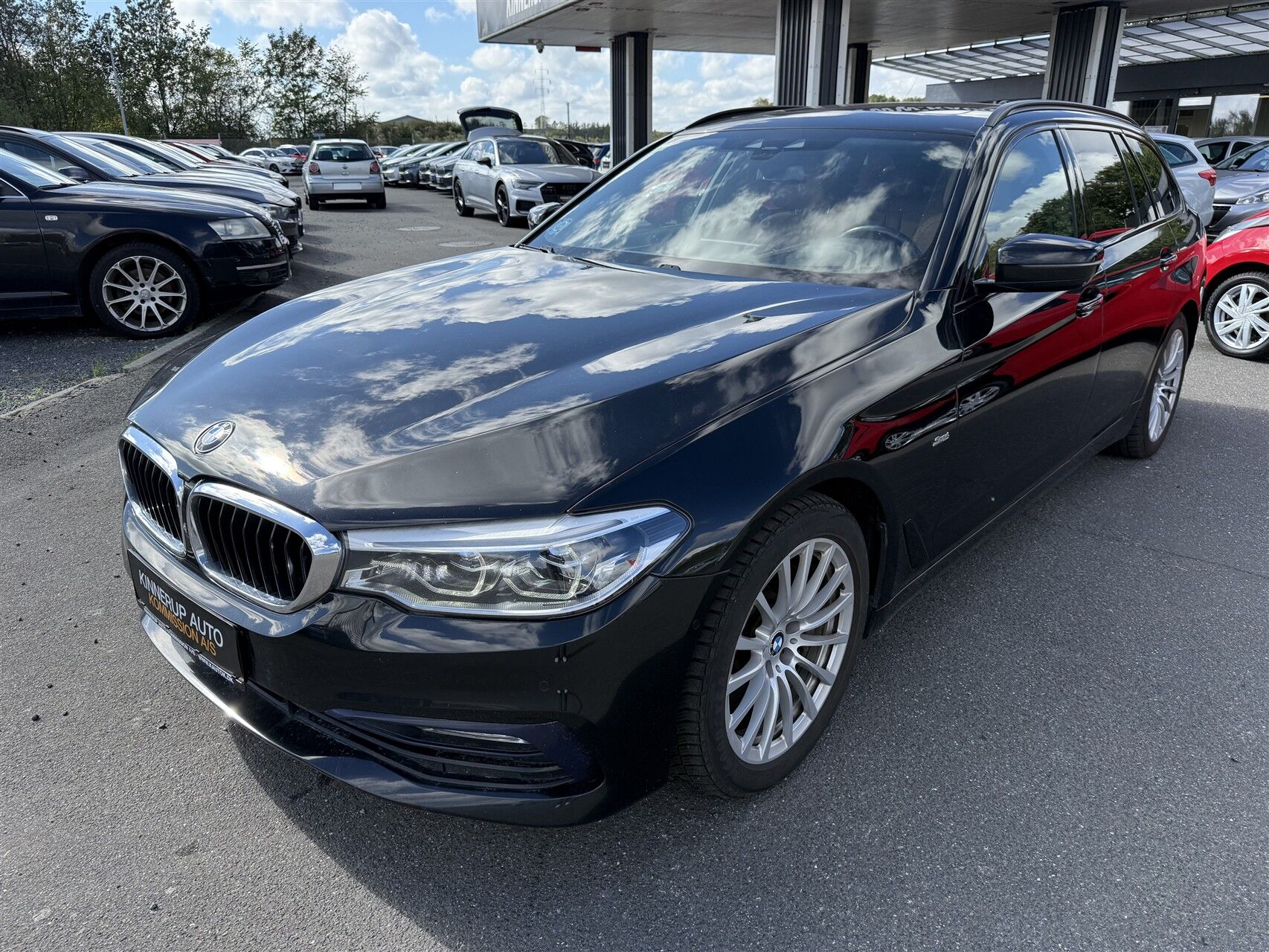 Billede af BMW 530d Touring 3,0 D XDrive Steptronic 265HK Stc 8g Aut.