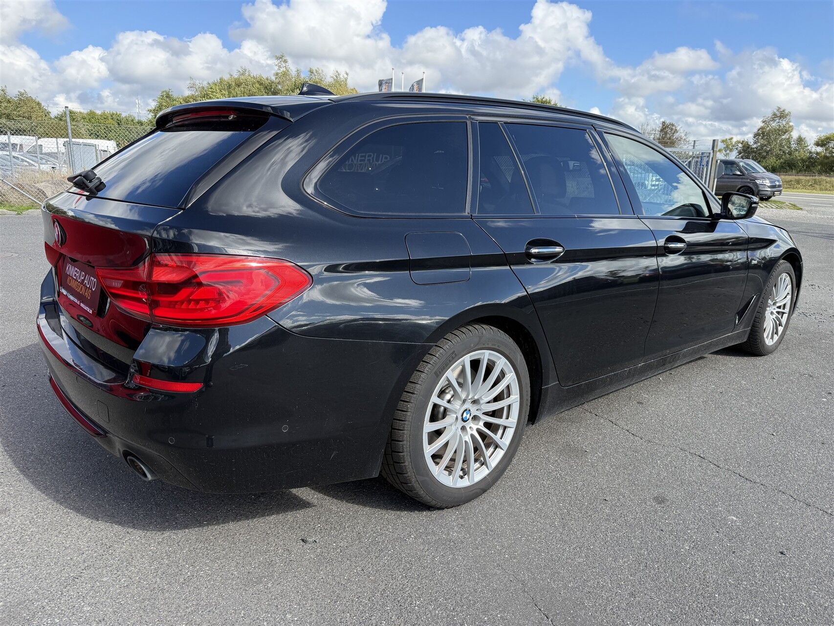 Billede af BMW 530d Touring 3,0 D XDrive Steptronic 265HK Stc 8g Aut.